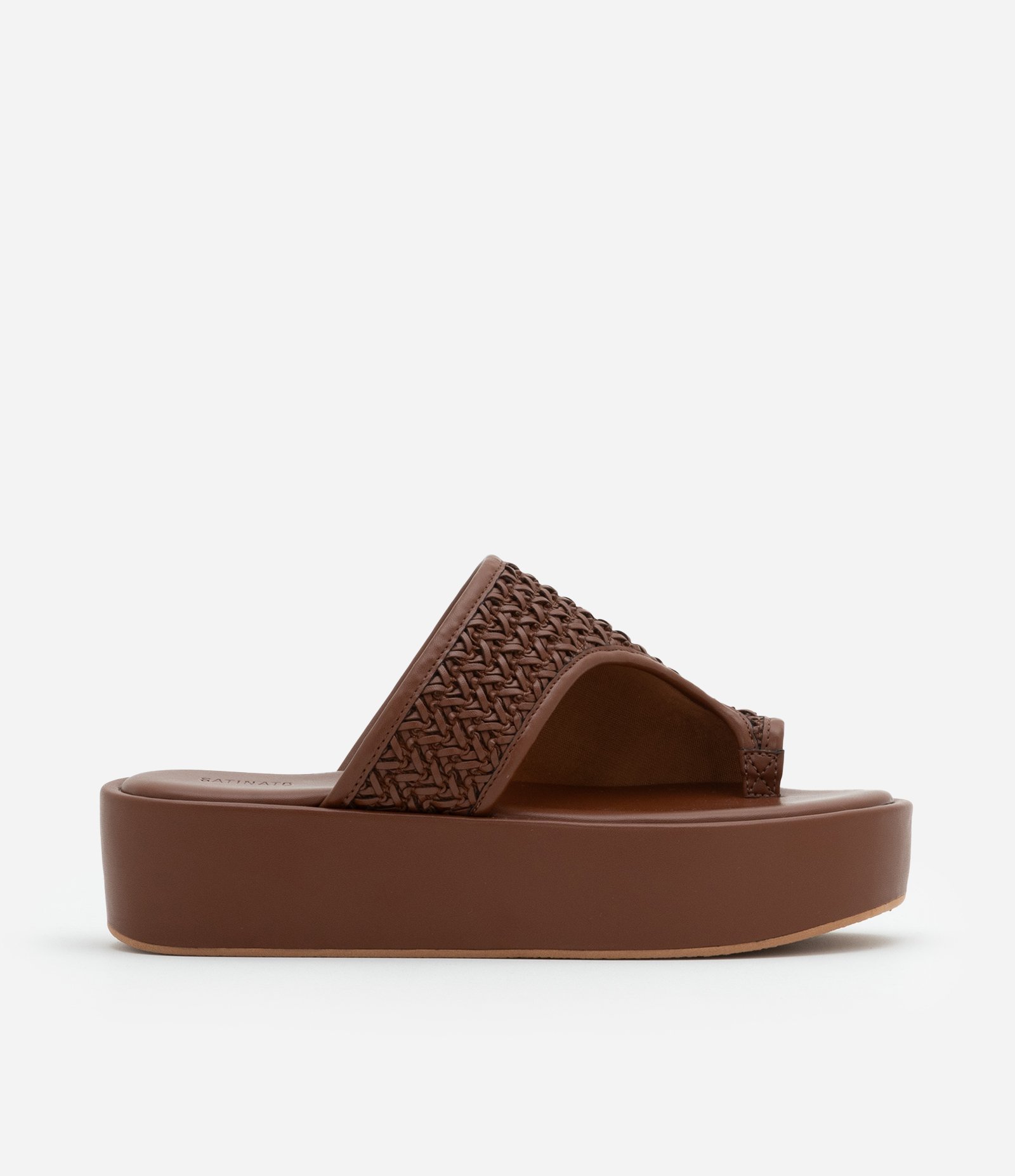 Sandália Flatform com Cabedal com Textura Macramê e Dedal 2