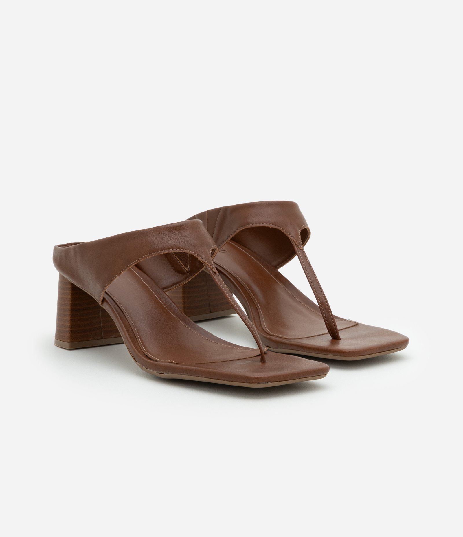 Sandália Dedo com Salto Bloco e Bico Quadrado Marrom 3