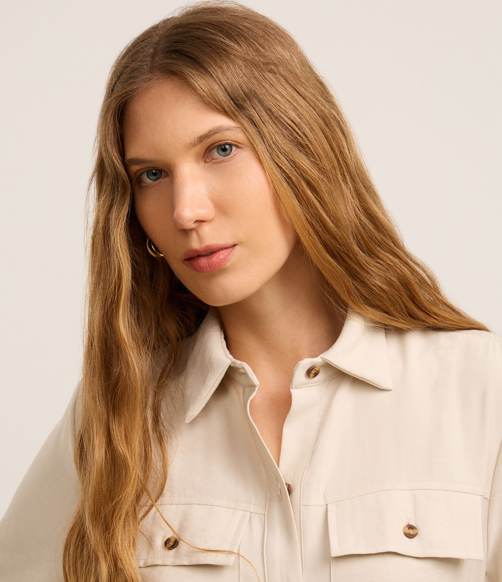 Vestido Midi em Sarja com Bolsos Utilitários e Amarração Branco 4