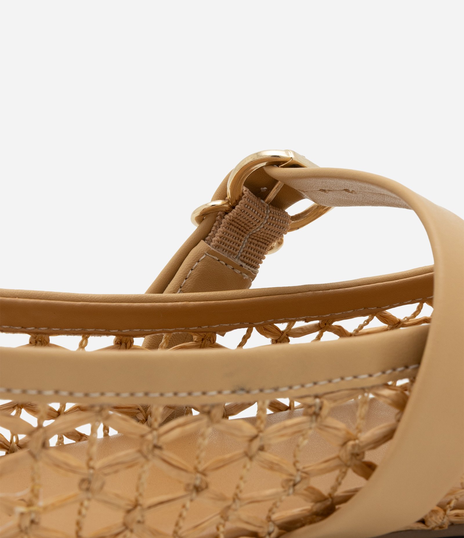 Sandália Sapatilha com Efeito Ráfia com Tira Grossa e Fivela Bege 4