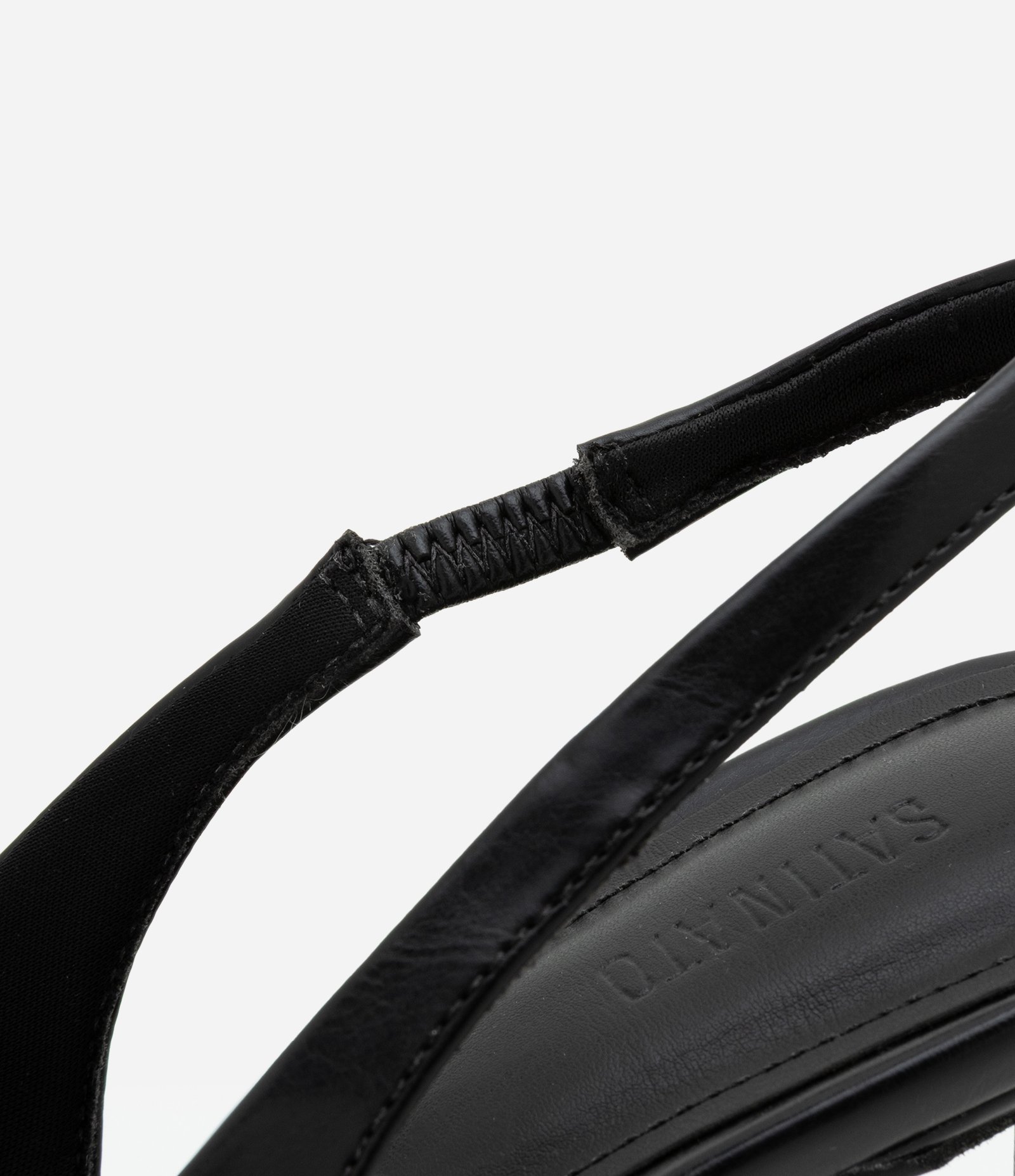 Sapato Peep Toe Slingback com Salto Fino Preto 4