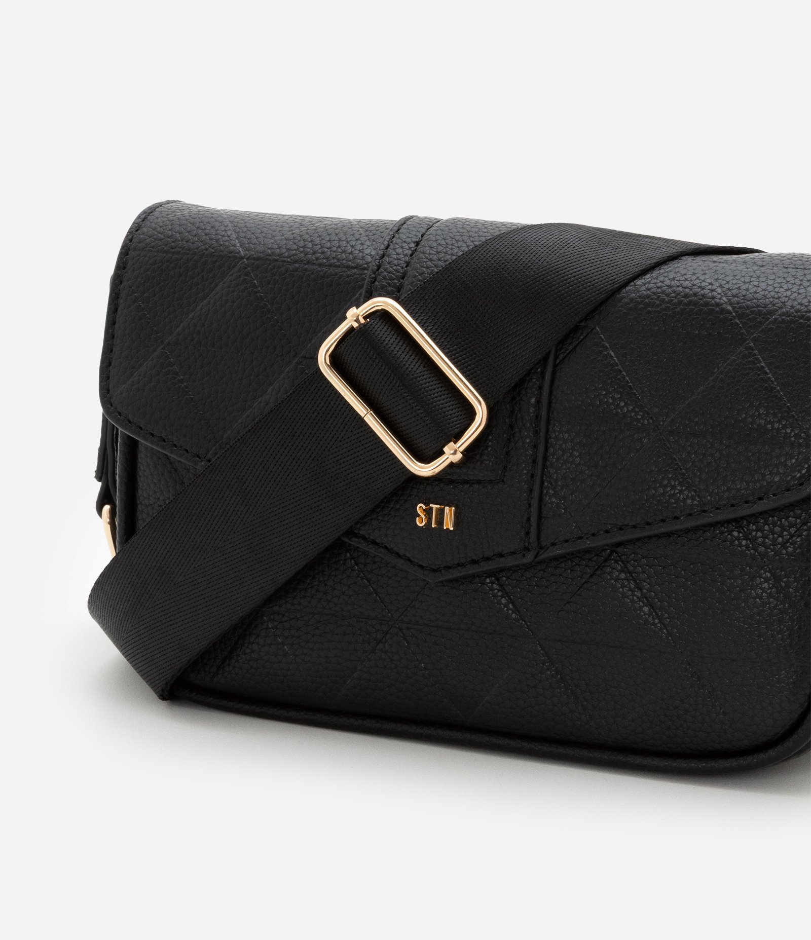 Bolsa Transversal Média com Tampa e Textura Embossed Preto 5