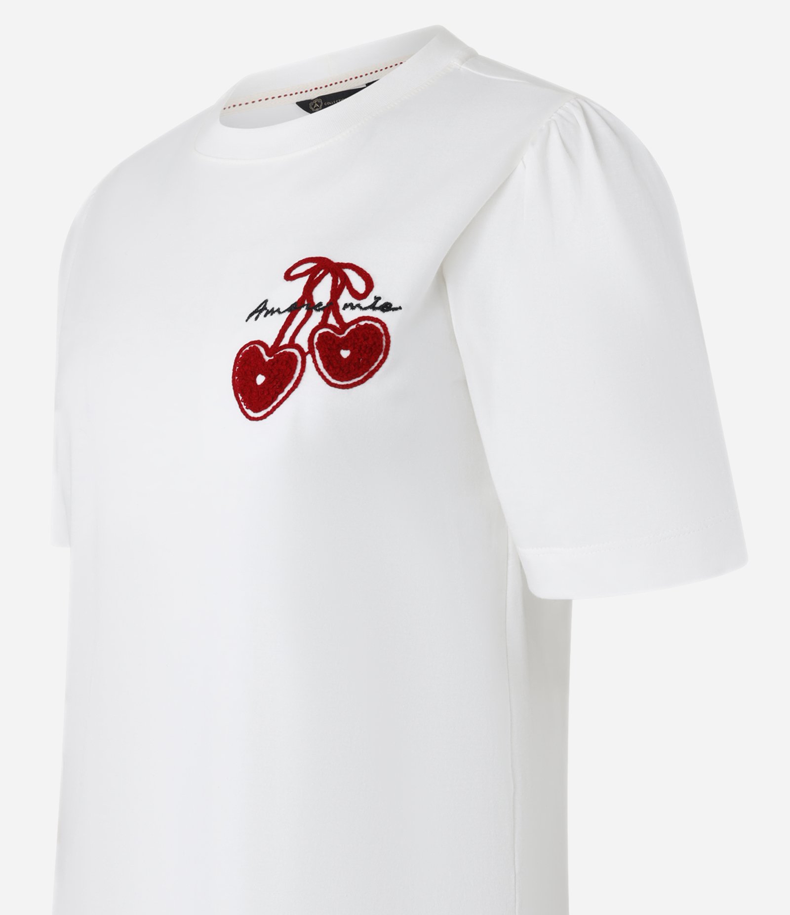 Camiseta Slim em Algodão com Estampa Localizada Coração e Manga com Frufru Off White 7