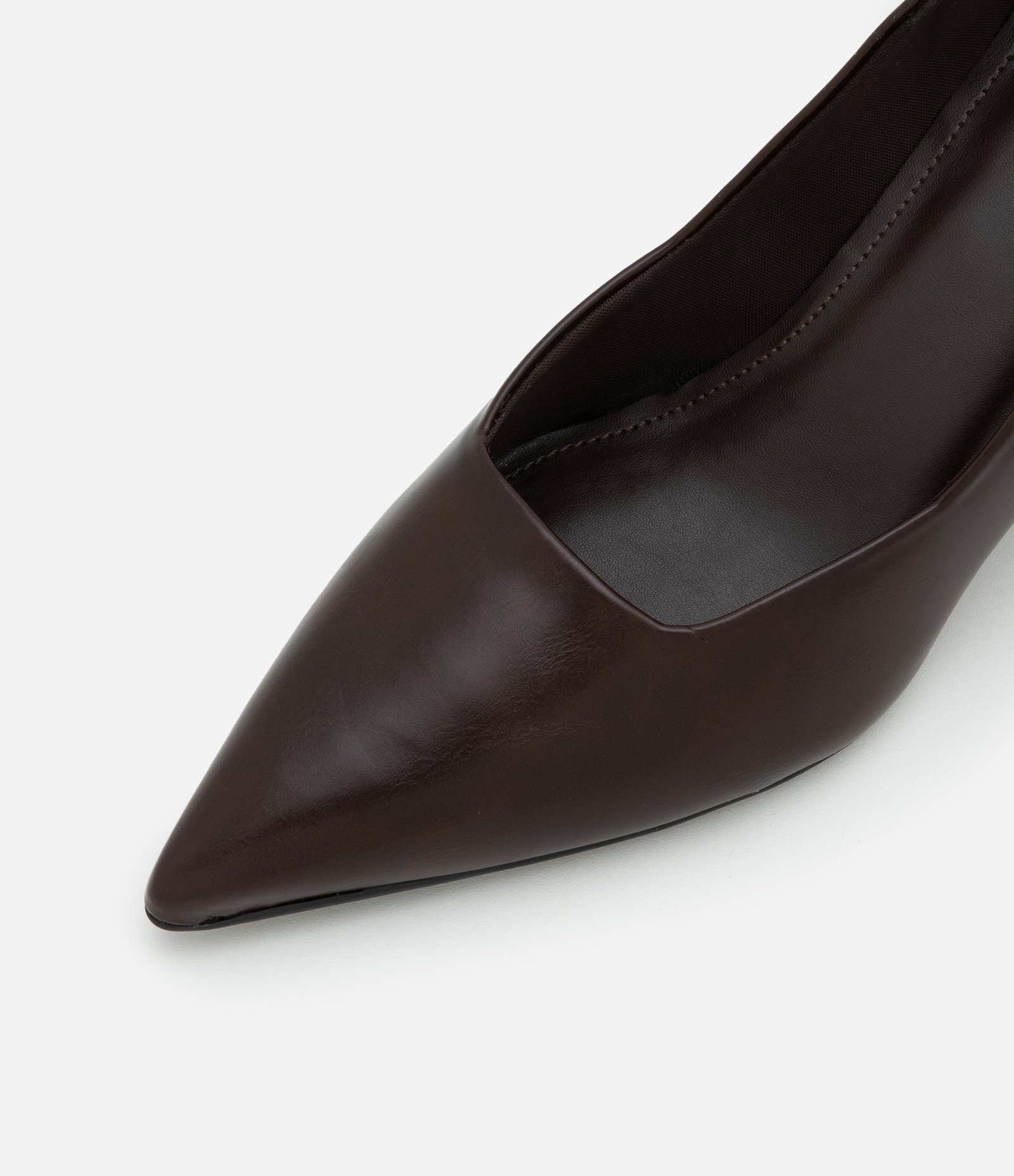 Sapato Scarpin com Salto de Bloco Marrom 4