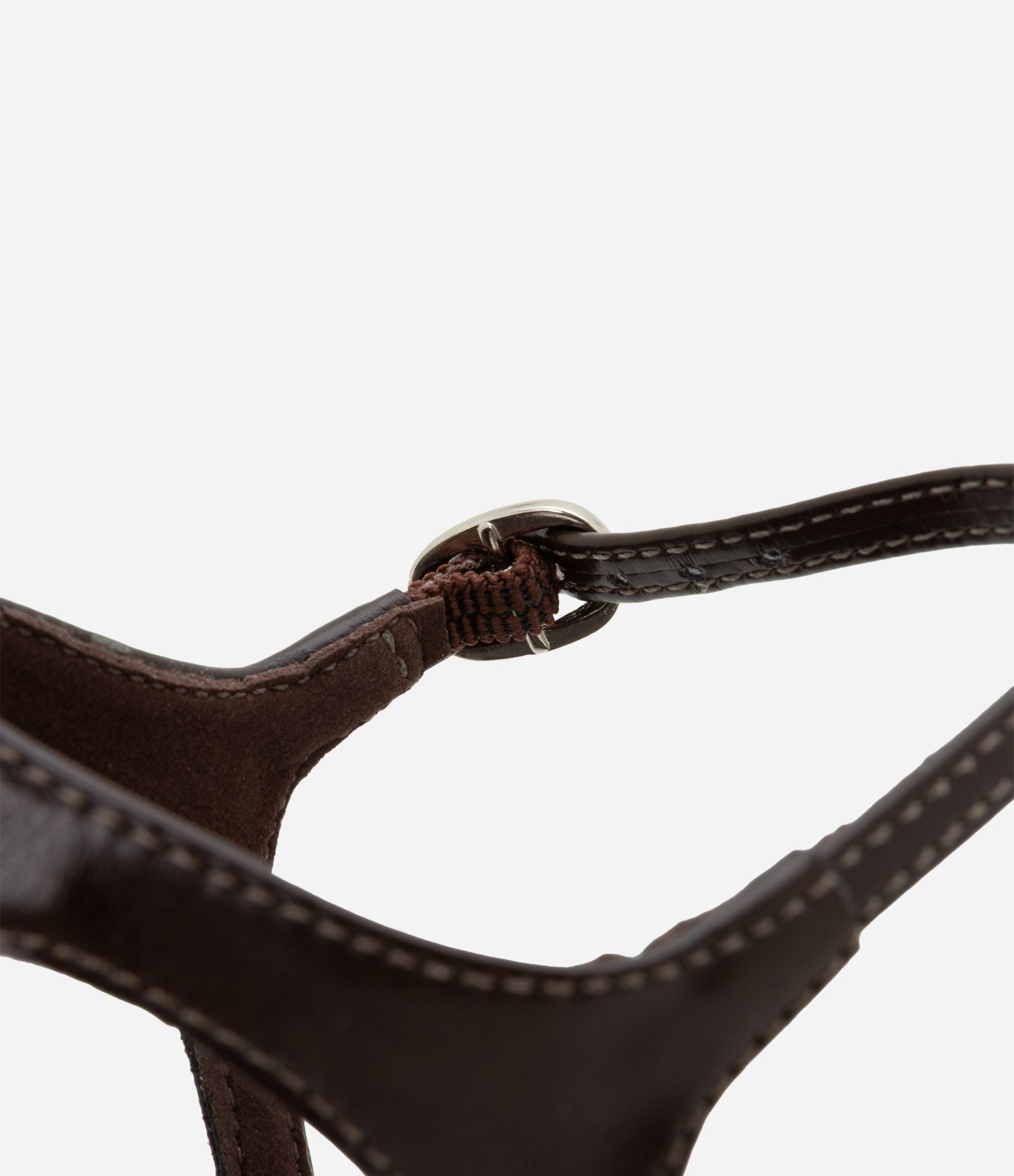 Sapato de Boneca com Recortes Marrom 3