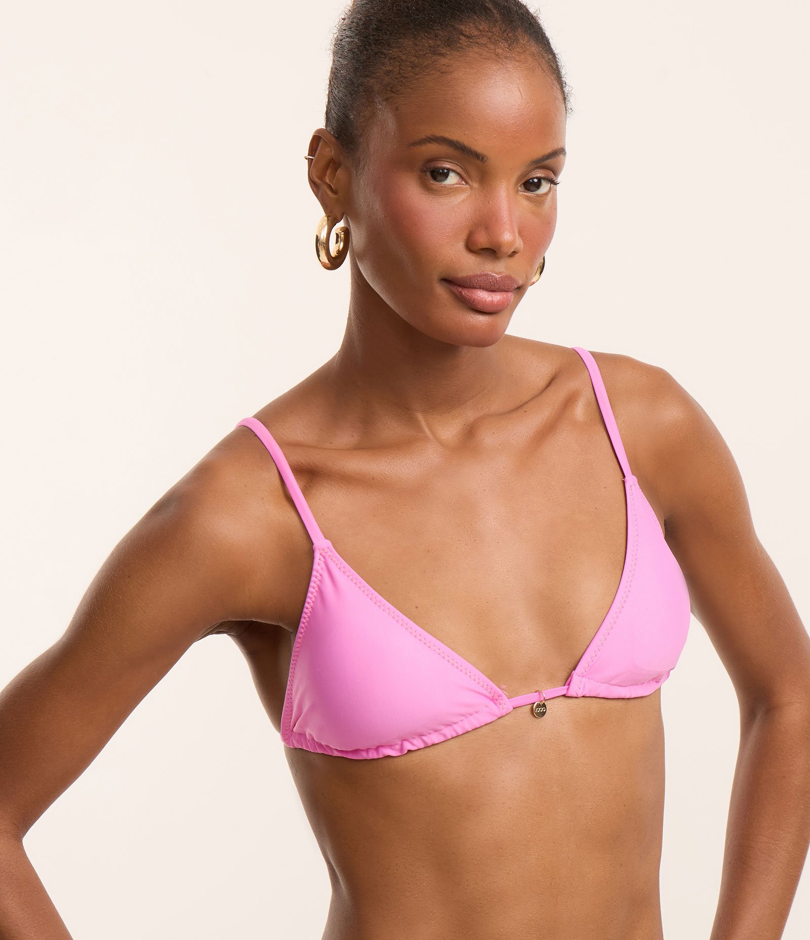 Biquíni Top Cortininha em Microfibra com Pesponto em Fio Metalizado Rosa Chiclete 1