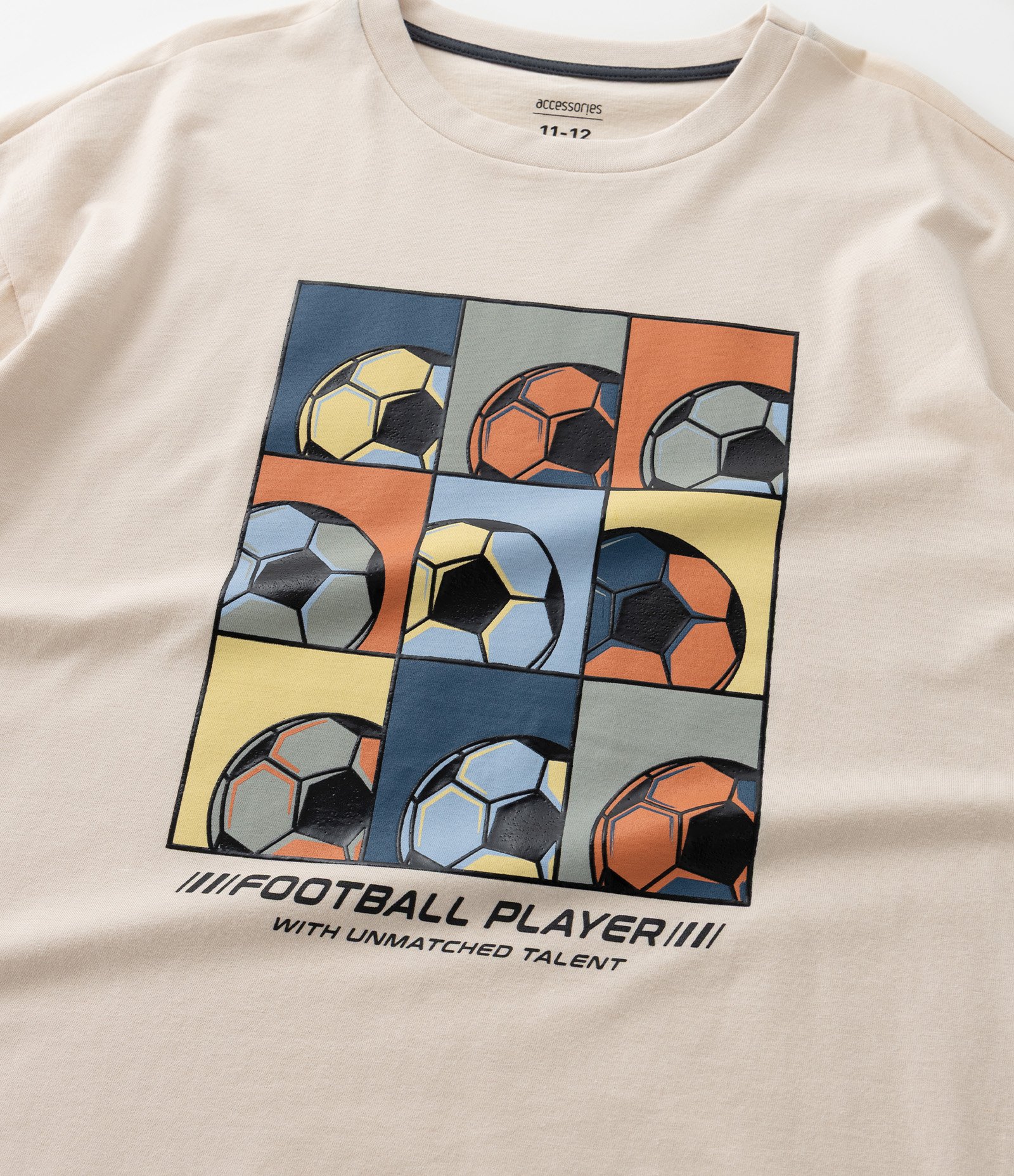 Pijama Curto Infantil com Estampa de Futebol - Tam 4 a 12 Anos Bege 10