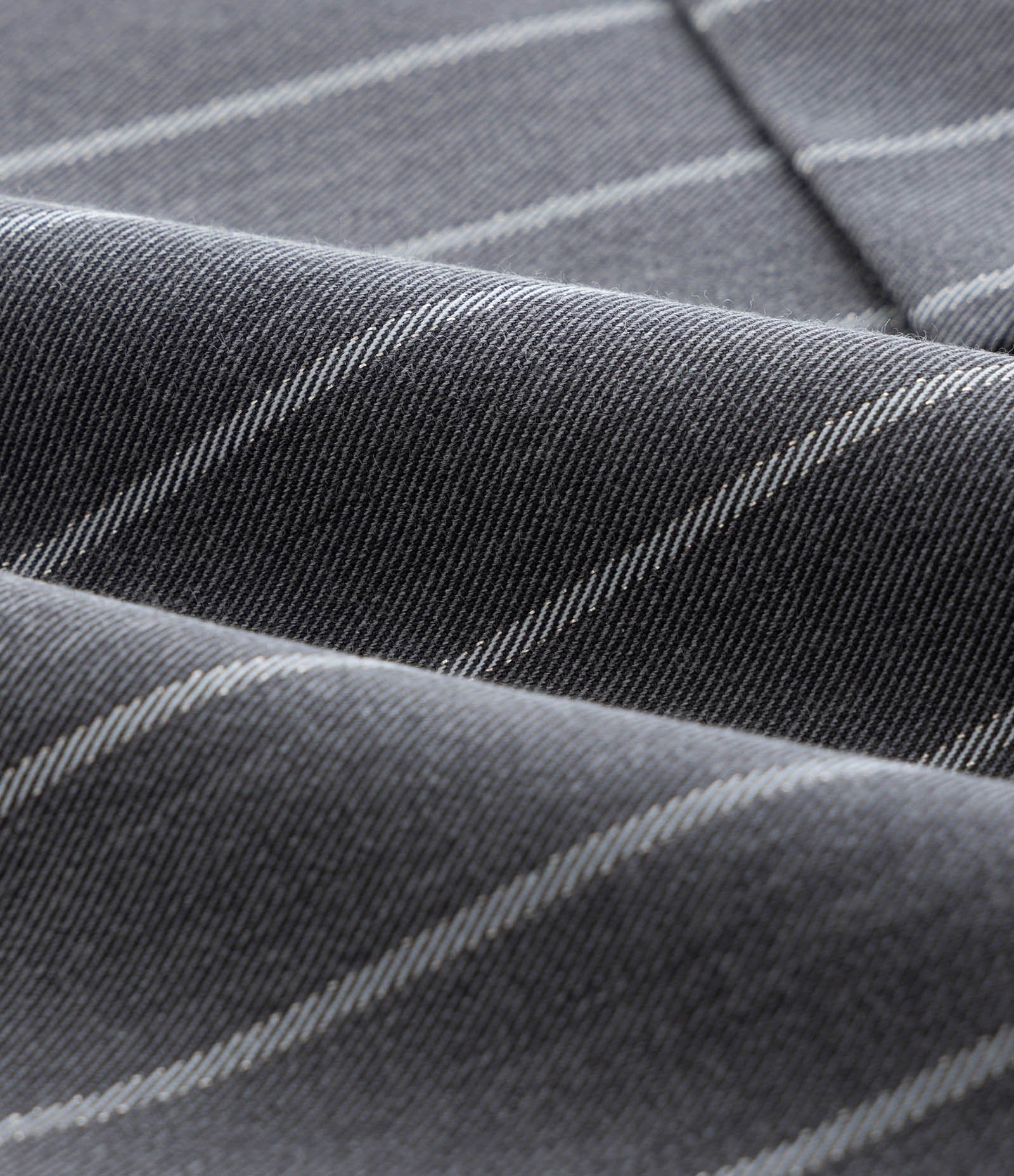 Blazer Alfaiatado com Botão e Riscas de Giz Curve & Plus Size Cinza 6