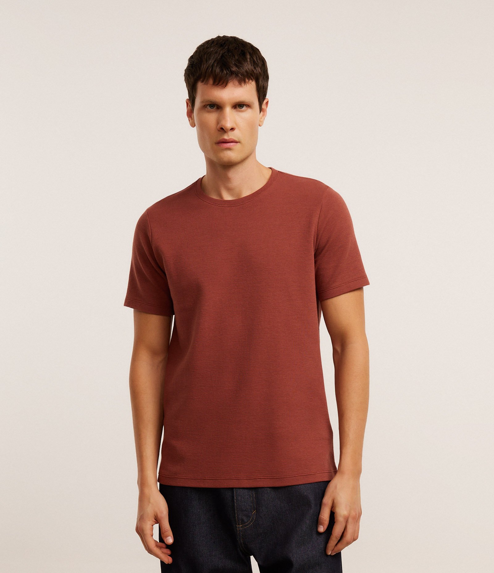 Camiseta Slim em Algodão Peruano com Textura Canelada Terracota 1