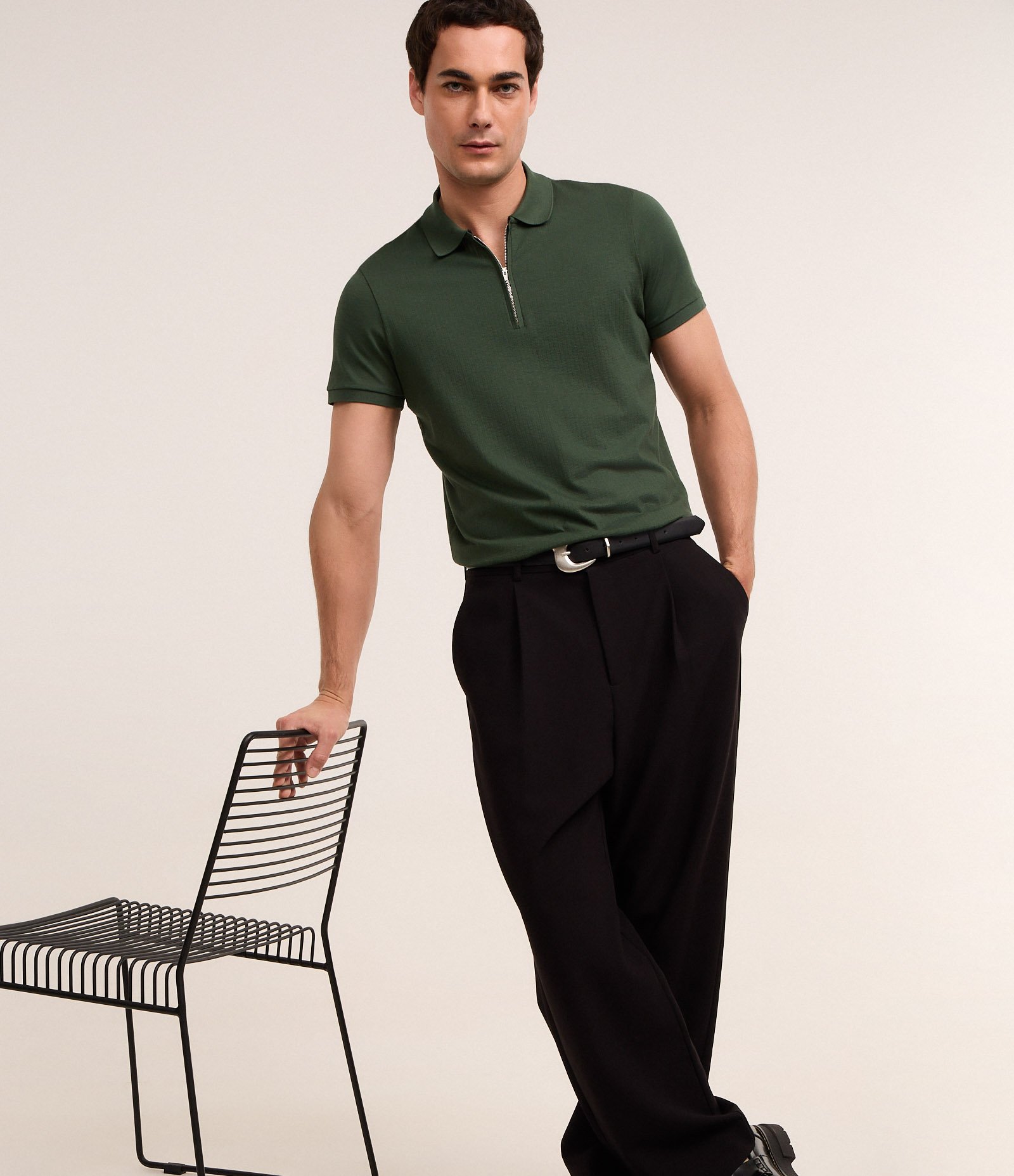 Camisa Polo em Algodão Peruano com Zíper na Gola Verde 1