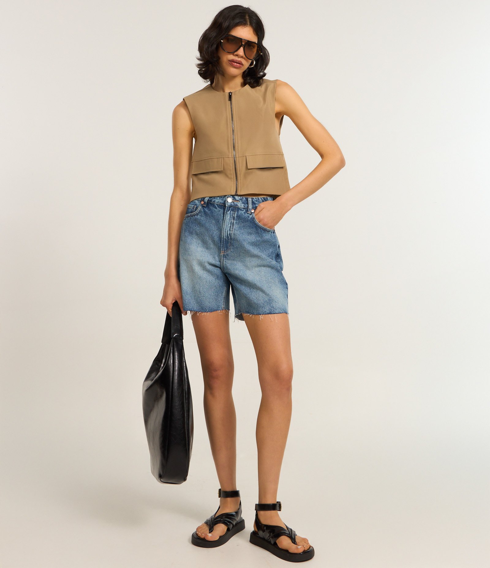 Colete em Alfaiataria com Bolsos e Lapela Bege 3