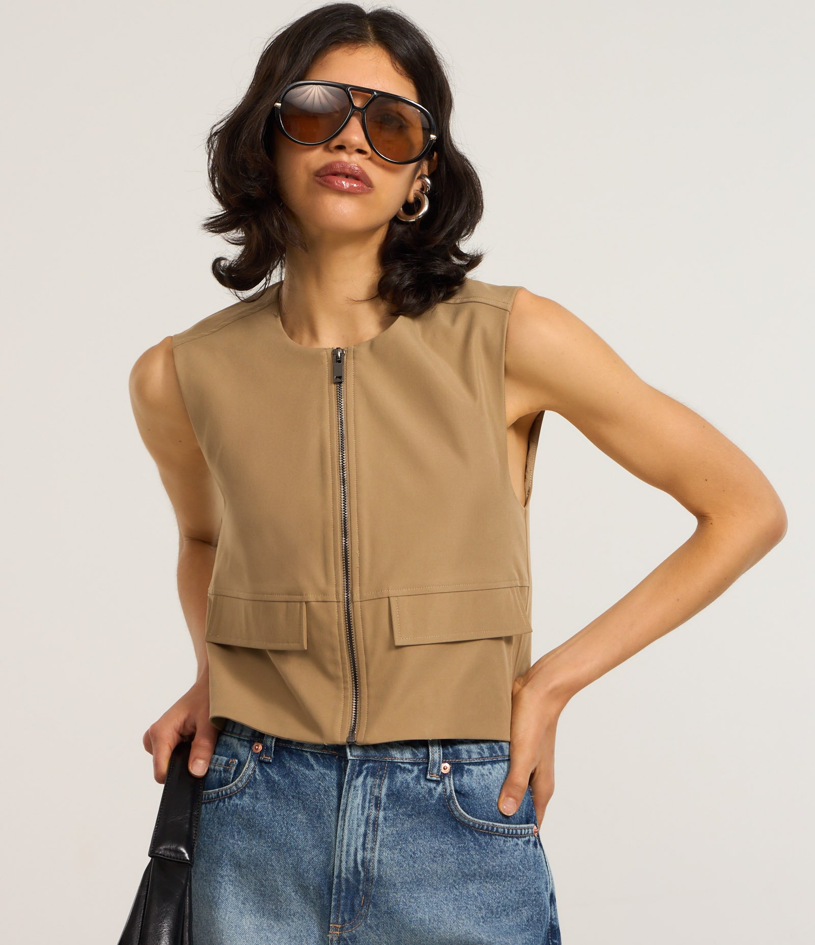 Colete em Alfaiataria com Bolsos e Lapela Bege 5