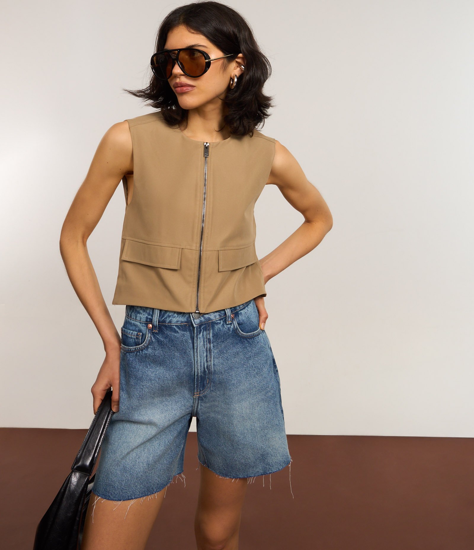 Colete em Alfaiataria com Bolsos e Lapela Bege 6