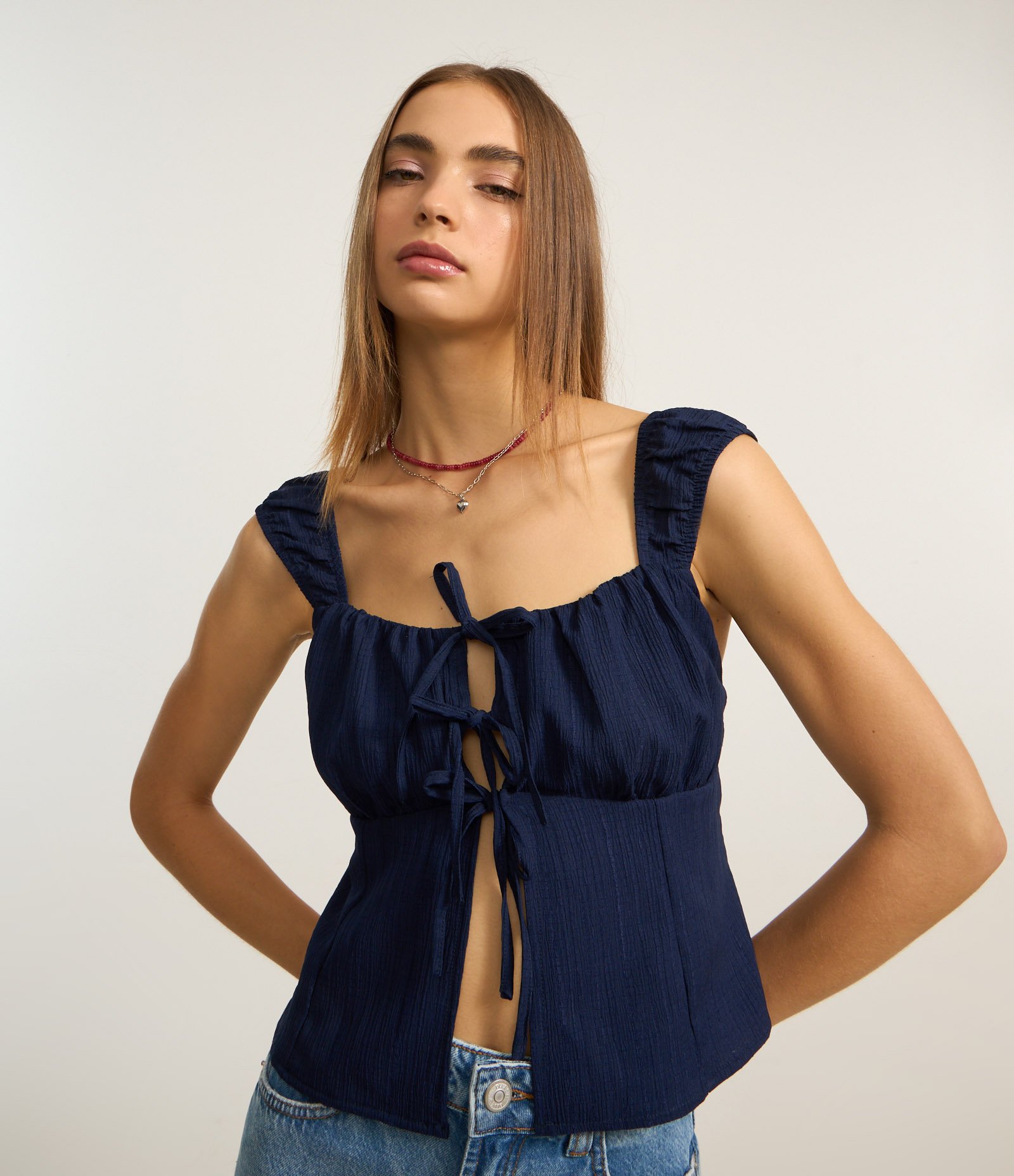Blusa em Viscose com Amarração Frontal Azul 1