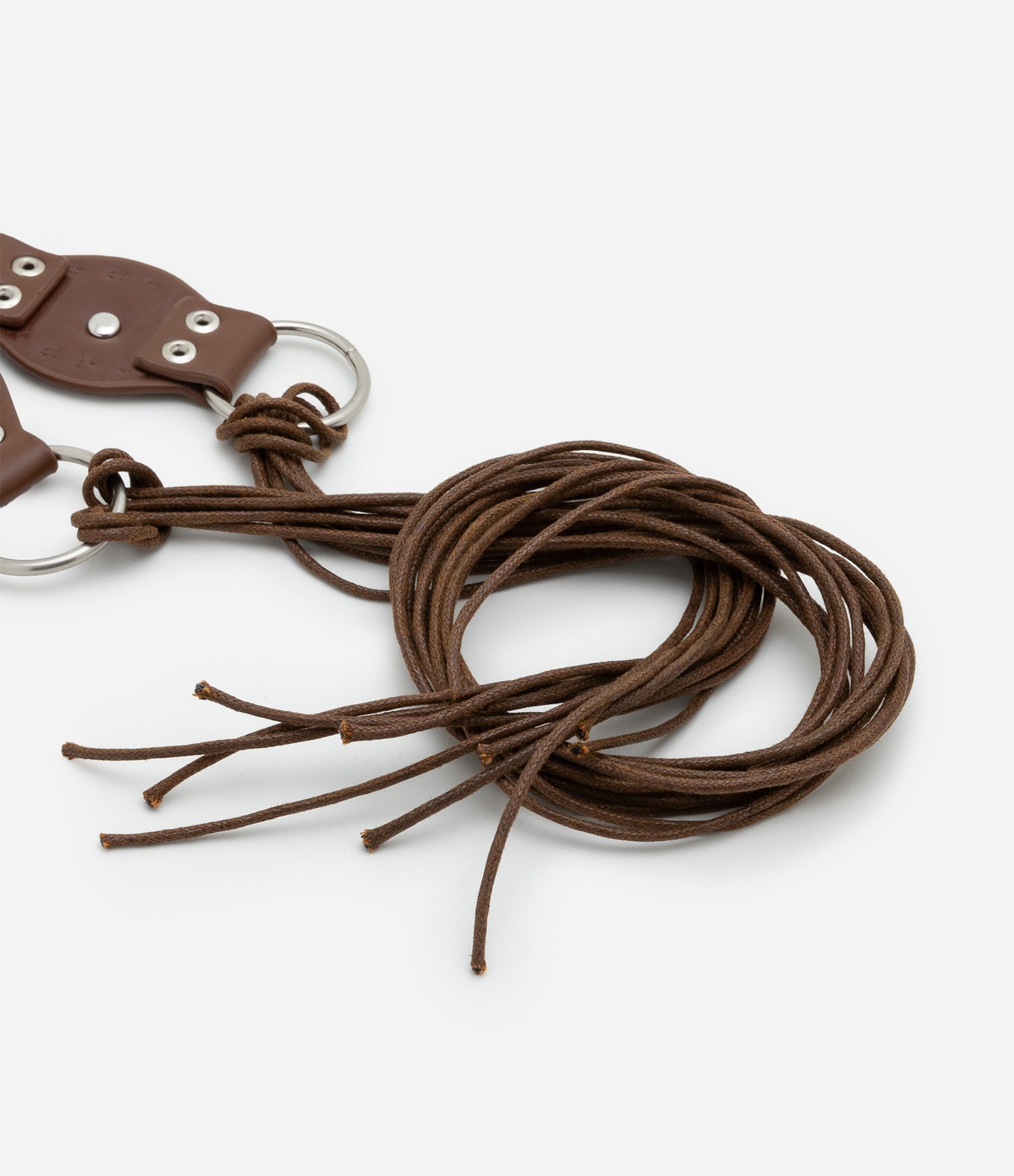 Cinto Médio com Elos Detalhados e Fechamento de Cordas Boho Romântico Marrom 4