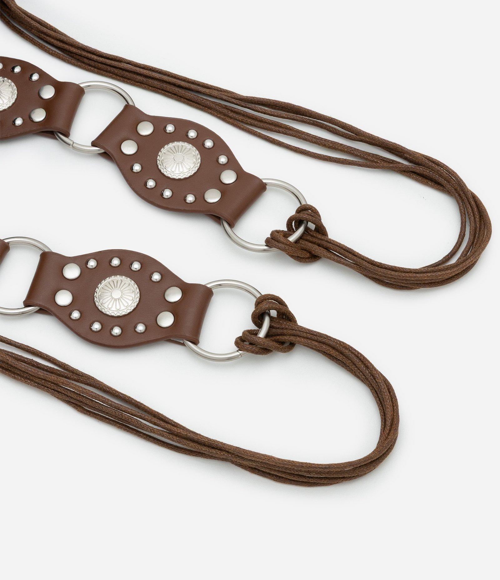 Cinto Médio com Elos Detalhados e Fechamento de Cordas Boho Romântico Marrom 5