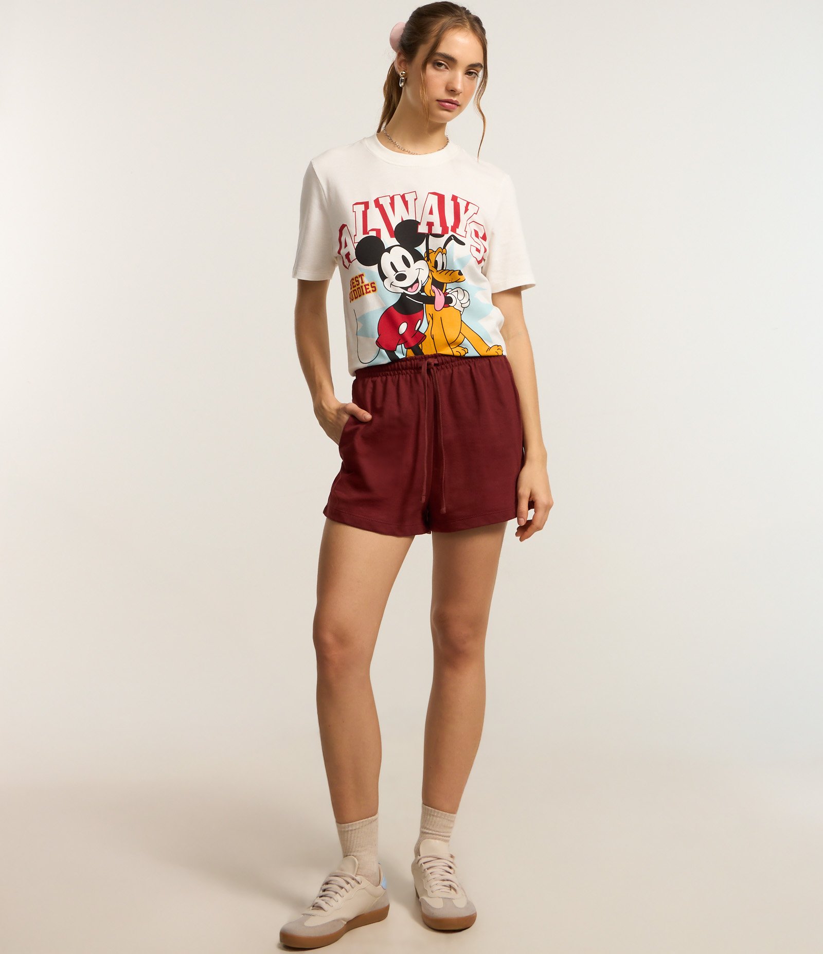 Short em Moletom com Cordão e Cós Elástico Vermelho 1