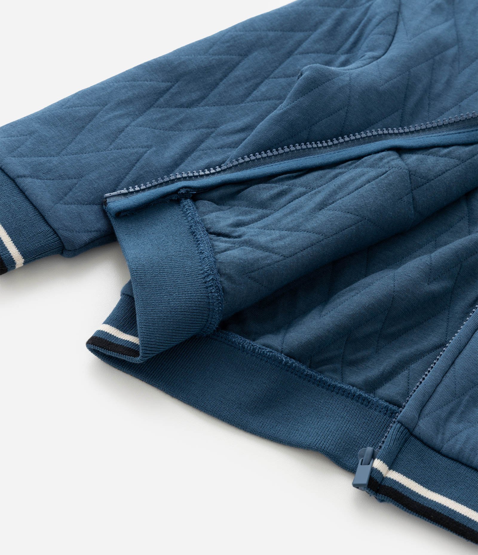 Jaqueta Infantil Bomber com Textura Matelassê e Bordado - Tam 1 a 6 Anos Azul 7