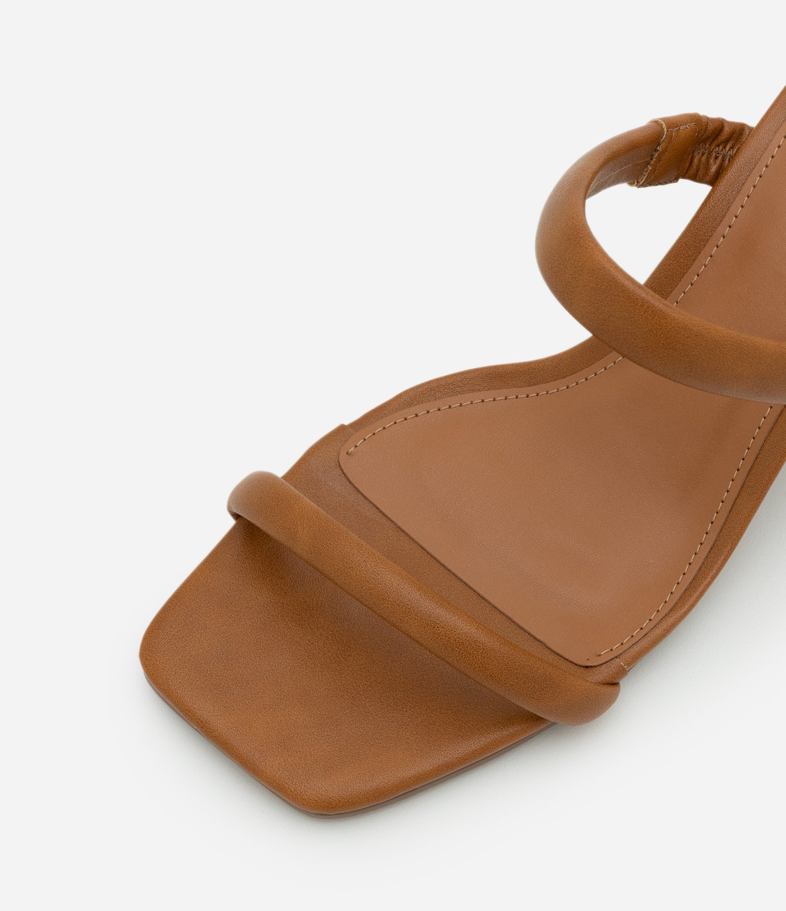 Sandália de Tiras com Salto Bloco e Efeito Ráfia Caramelo 3