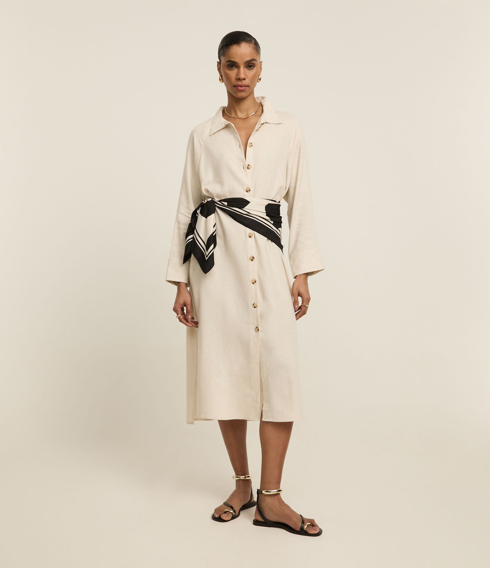 Vestido Chemise Midi em Viscolinho com Botões Bege 2