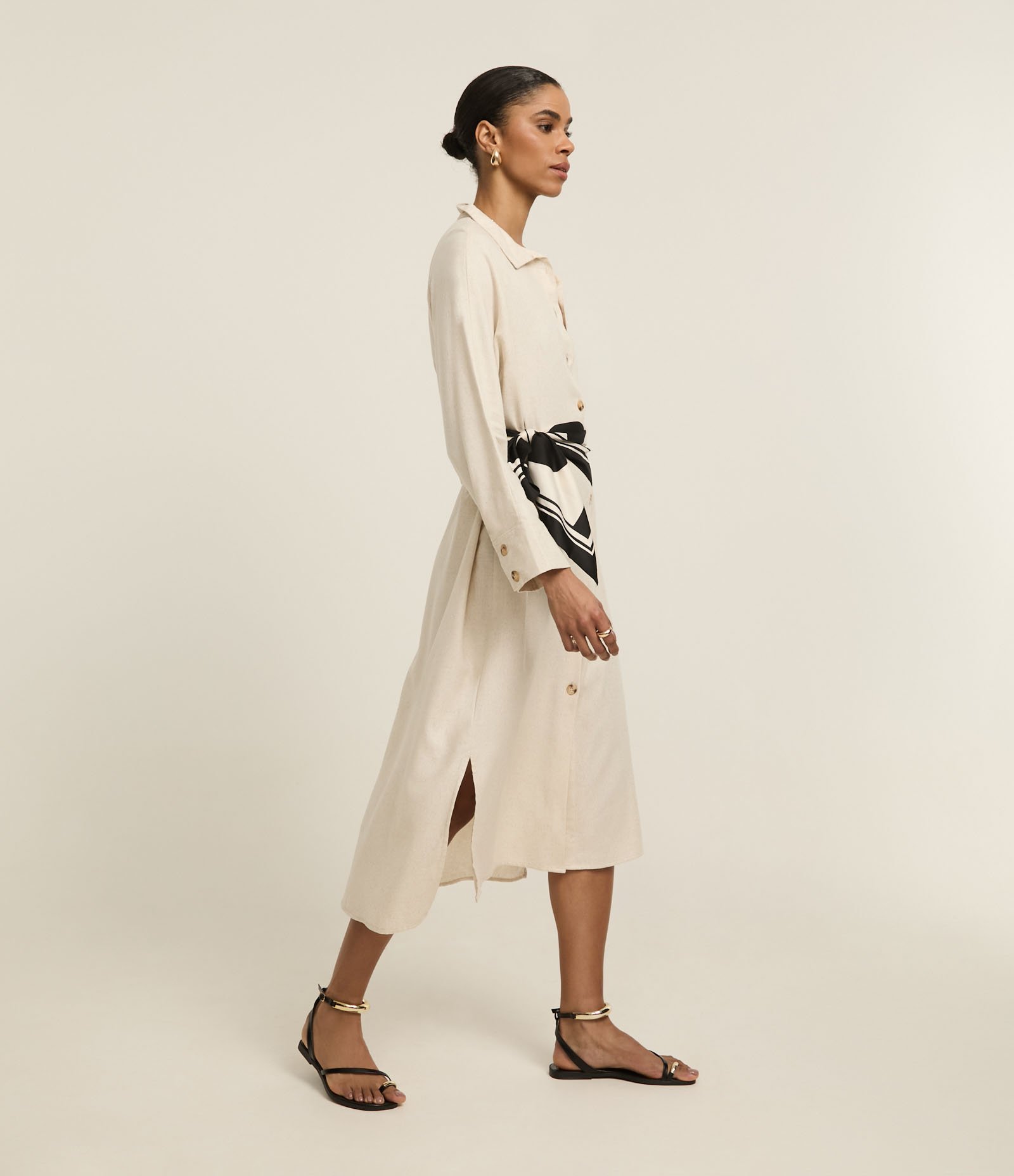 Vestido Chemise Midi em Viscolinho com Botões Bege 4