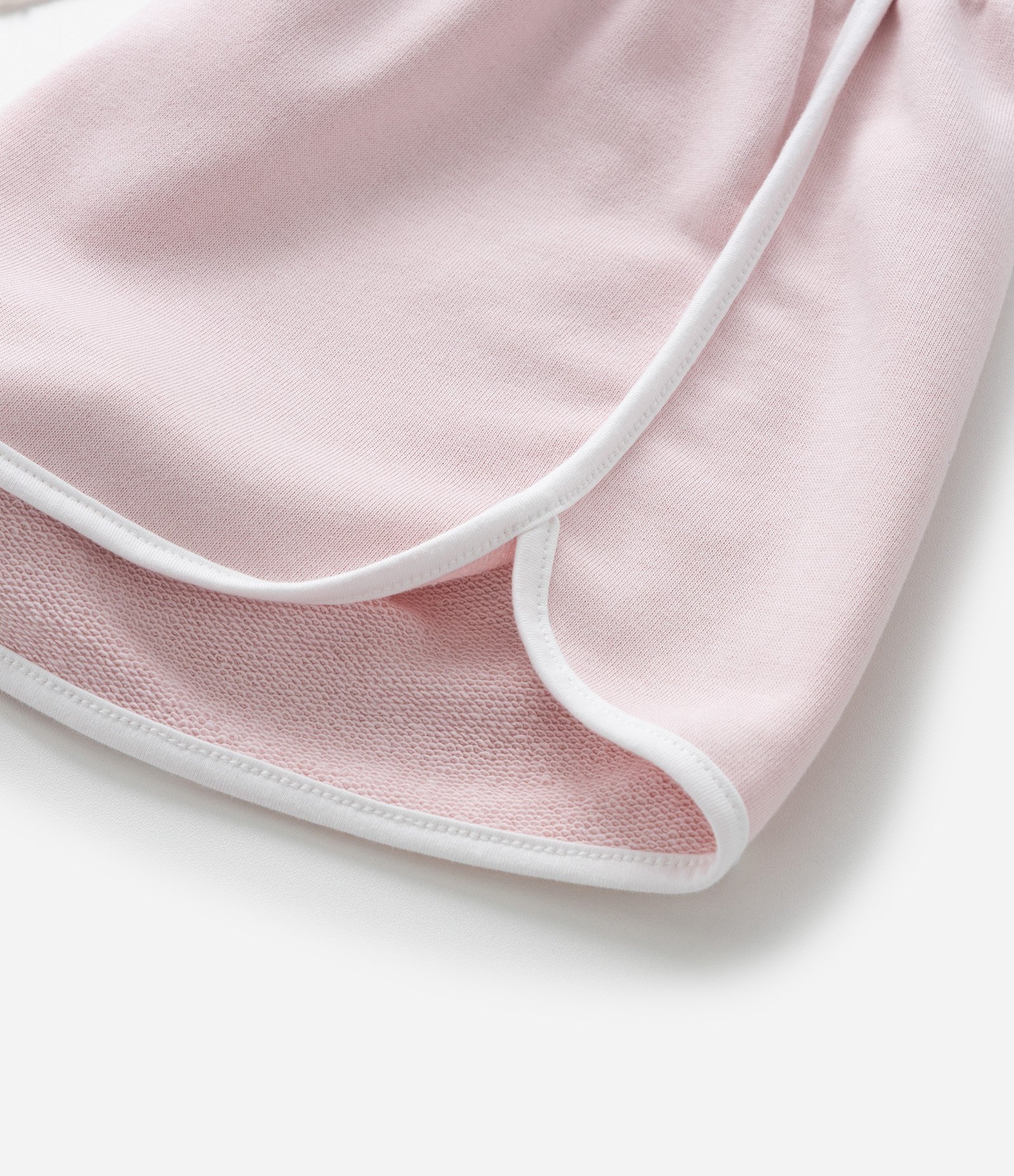 Short Runner Infantil em Moletom com Acabamento Contrastante - Tam 5 a 14 anos Rosa Claro 5