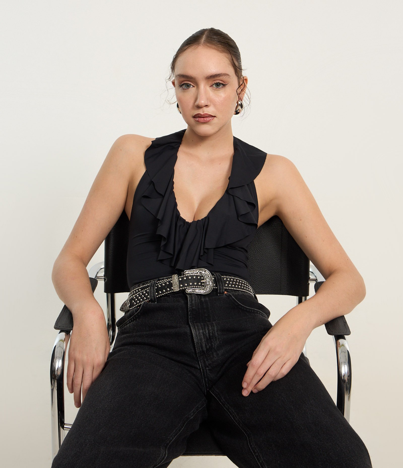 Body em Poliamida Frente Única com Babados no Decote Preto 3