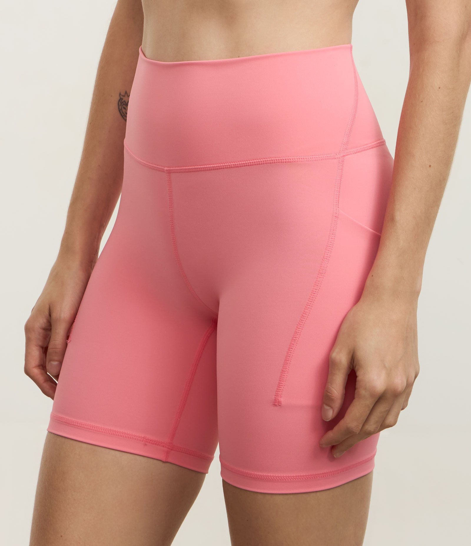 Bermuda Esportiva em Microfibra com Bolso Funcional Rosa 1