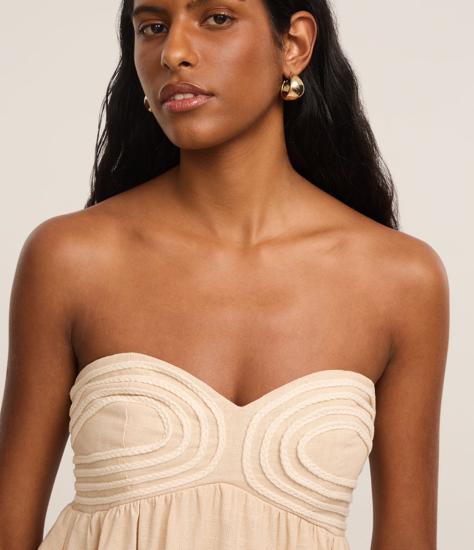 Blusa Sem Alça em Viscolinho com Cordas no Busto Bege 3