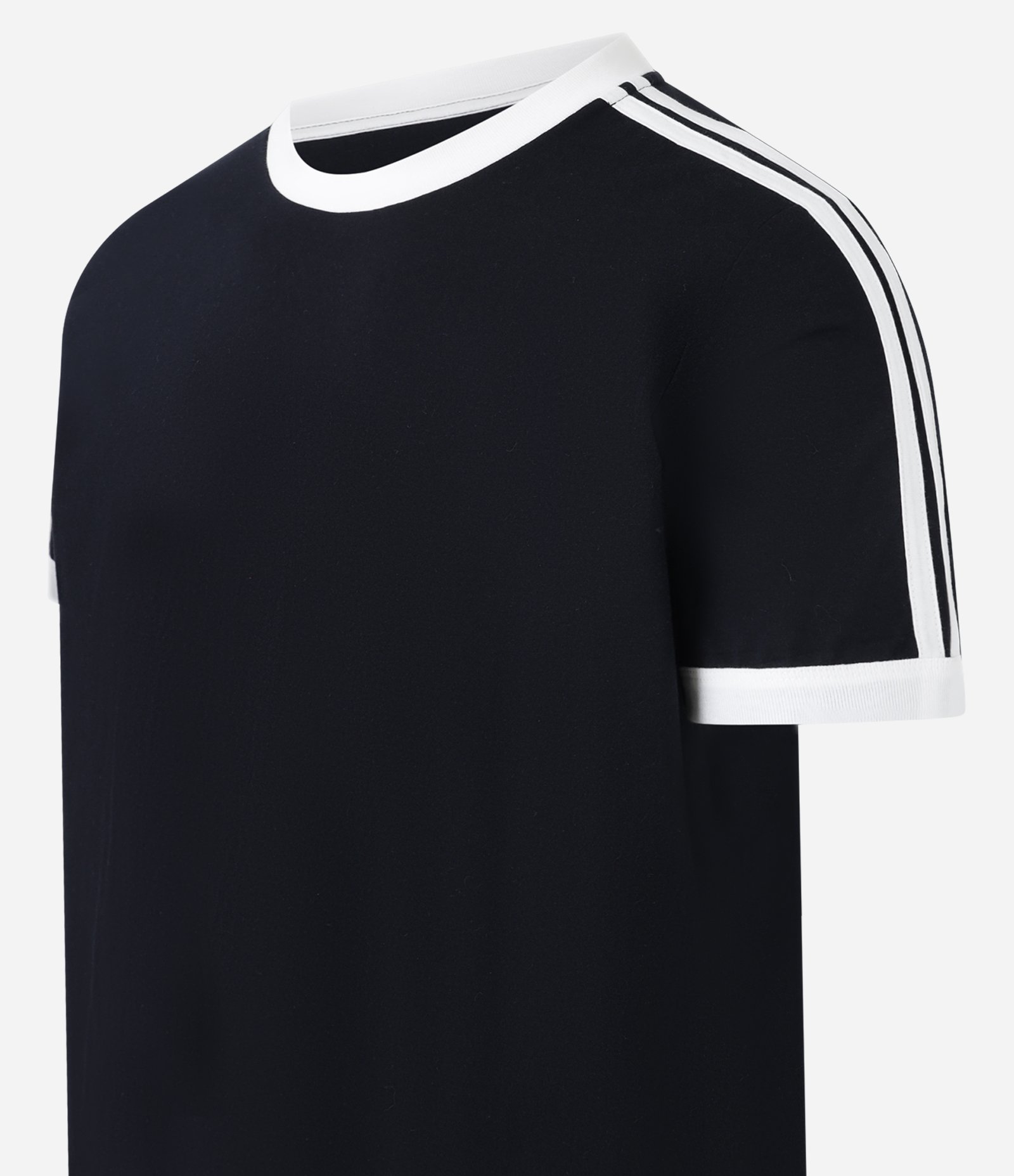Camiseta Regular em Algodão com Listras nos Ombros Preto/Branco 6