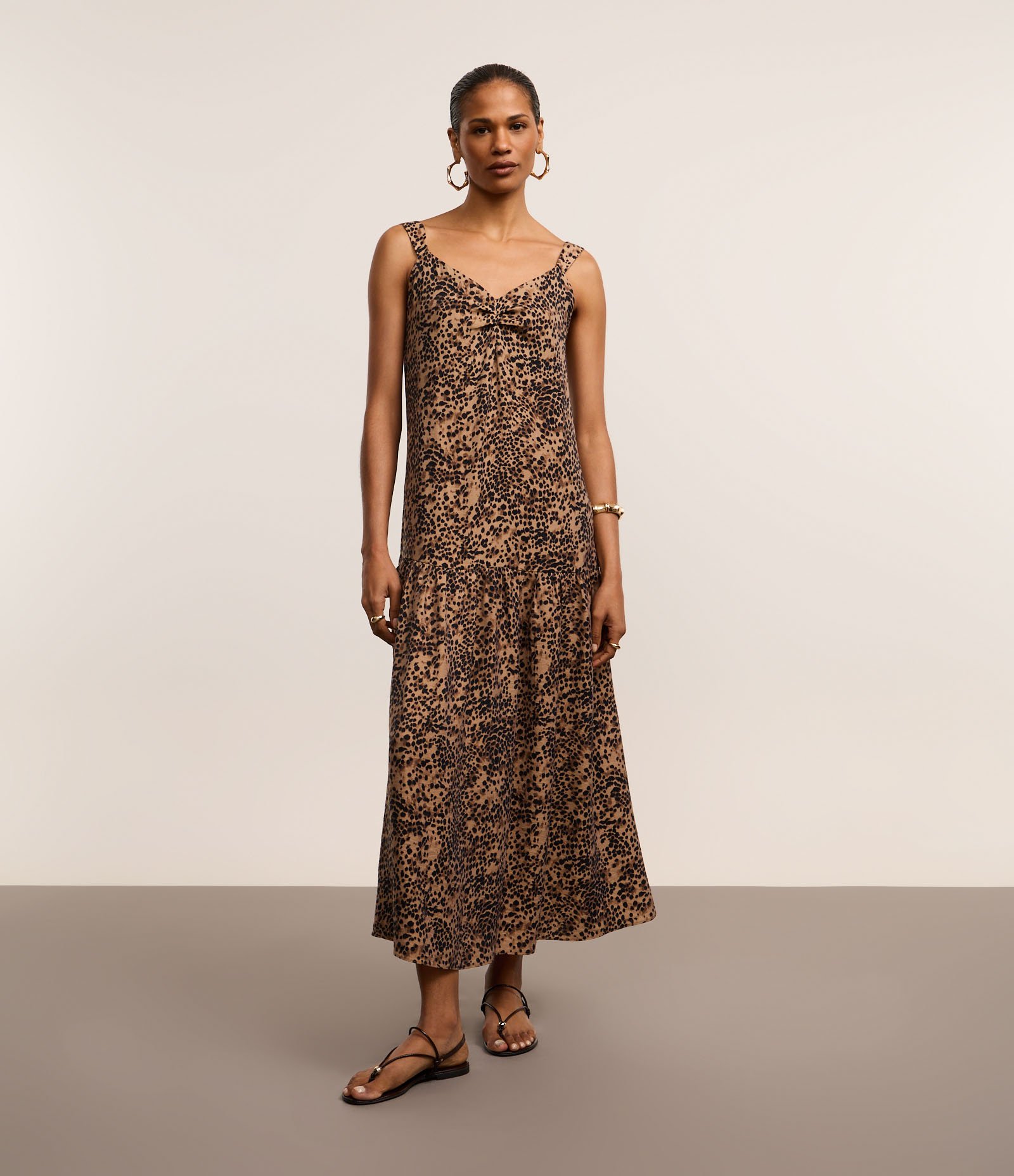 Vestido Evasê Midi em Crepe com Estampa Onla Bicolor 2