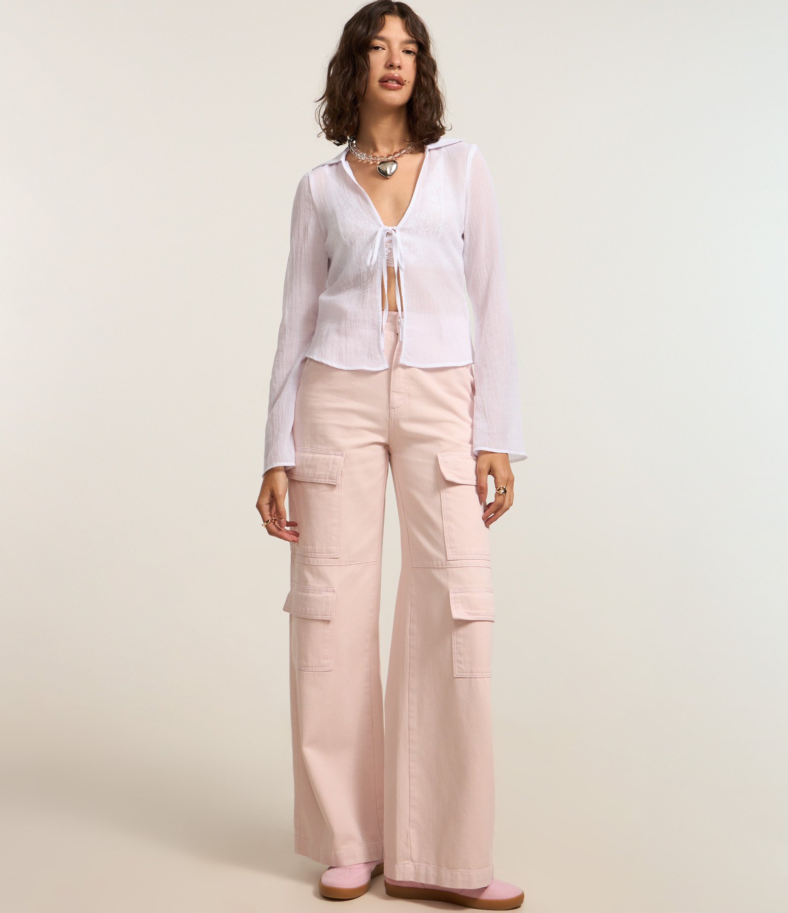 Blusa em Gaze Texturizada com Abertura e Amarração Frontal Branco 2