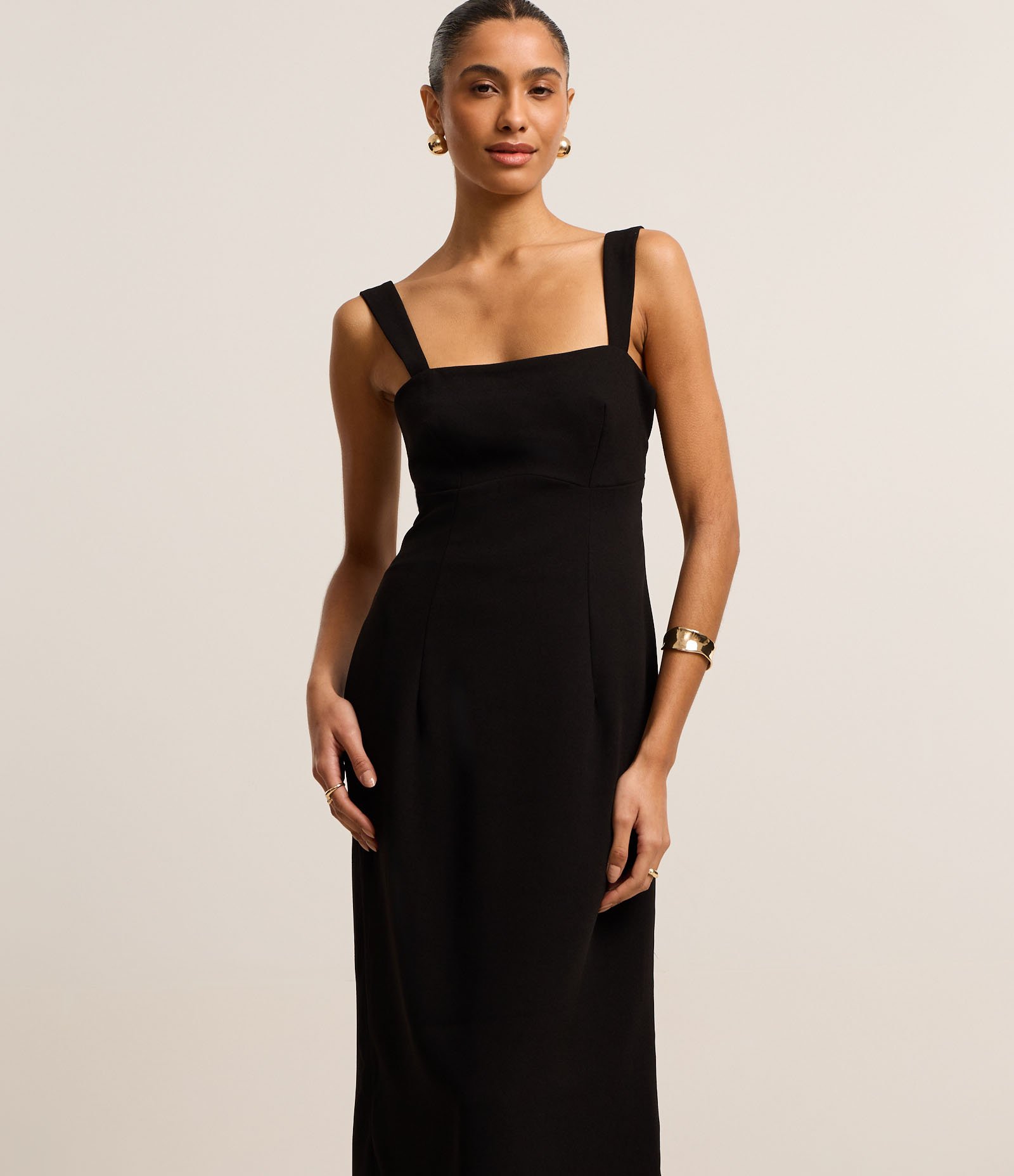 Vestido Tubinho Midi com Efeito Acetinado Preto 2