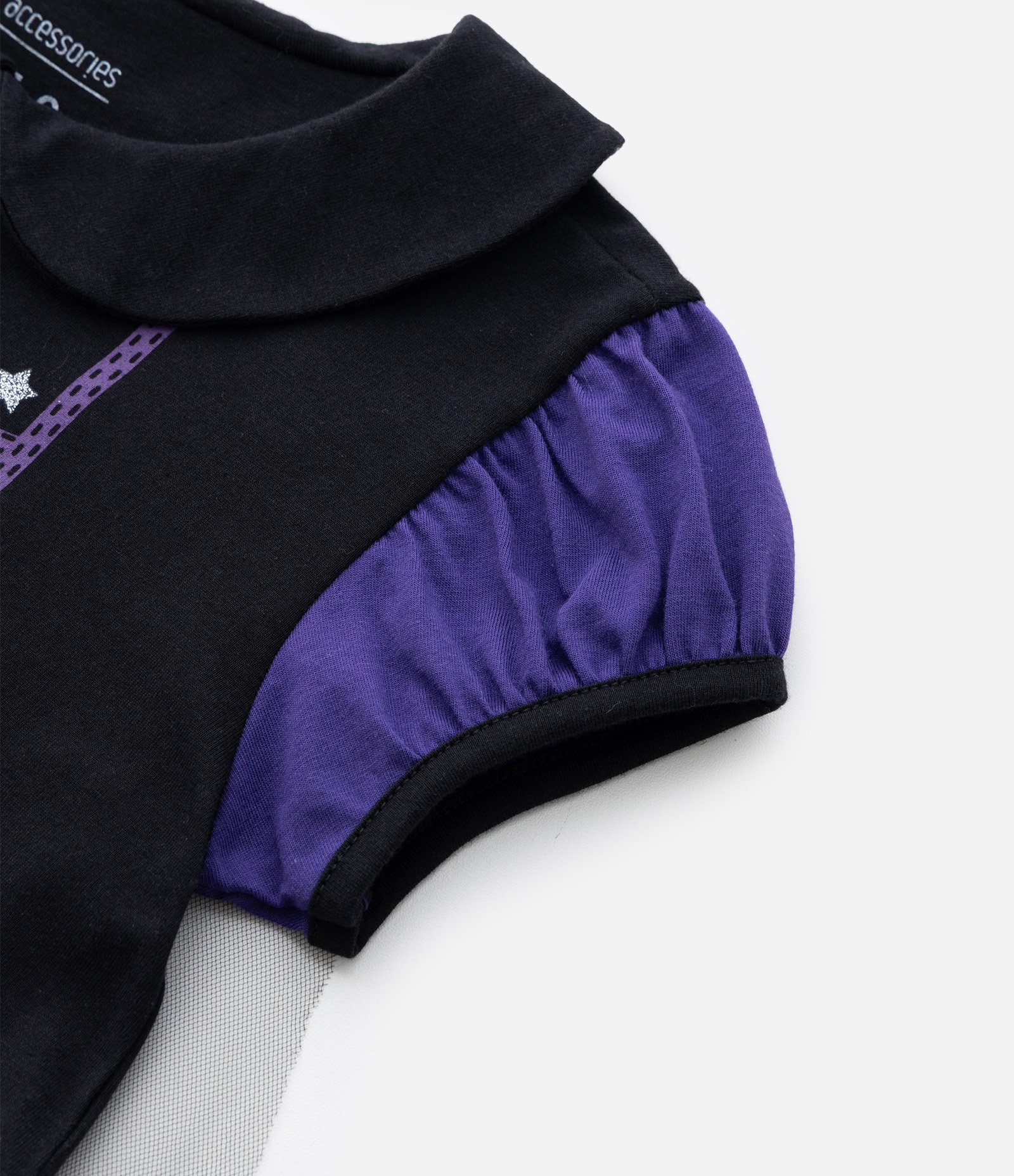 Camisola Infantil com Estampa Bruxinha de Halloween - Tam 3 a 8 Anos Preto/Roxo 10