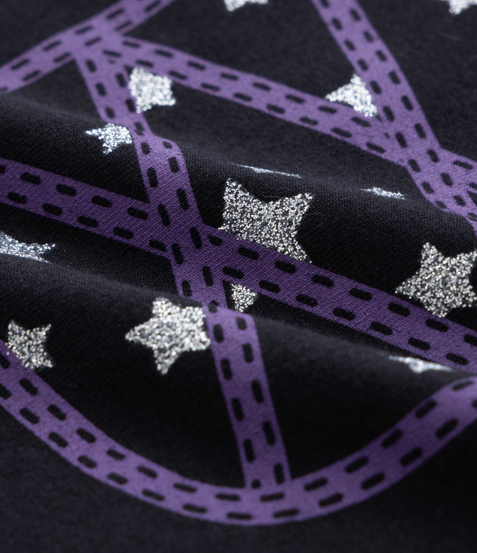 Camisola Infantil com Estampa Bruxinha de Halloween - Tam 3 a 8 Anos Preto/Roxo 5