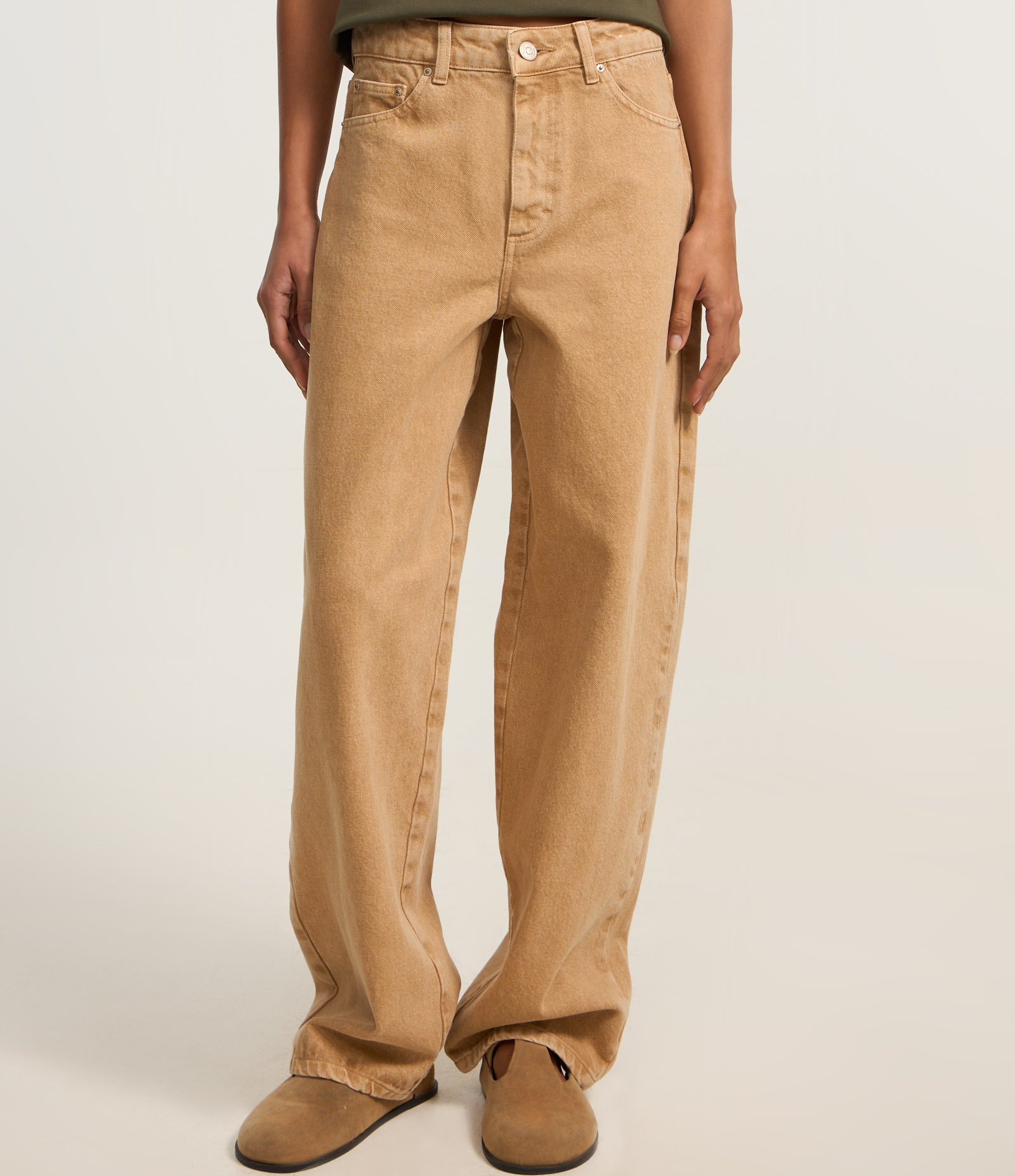 Calça Baggy em Sarja com Bolsos Bege 3