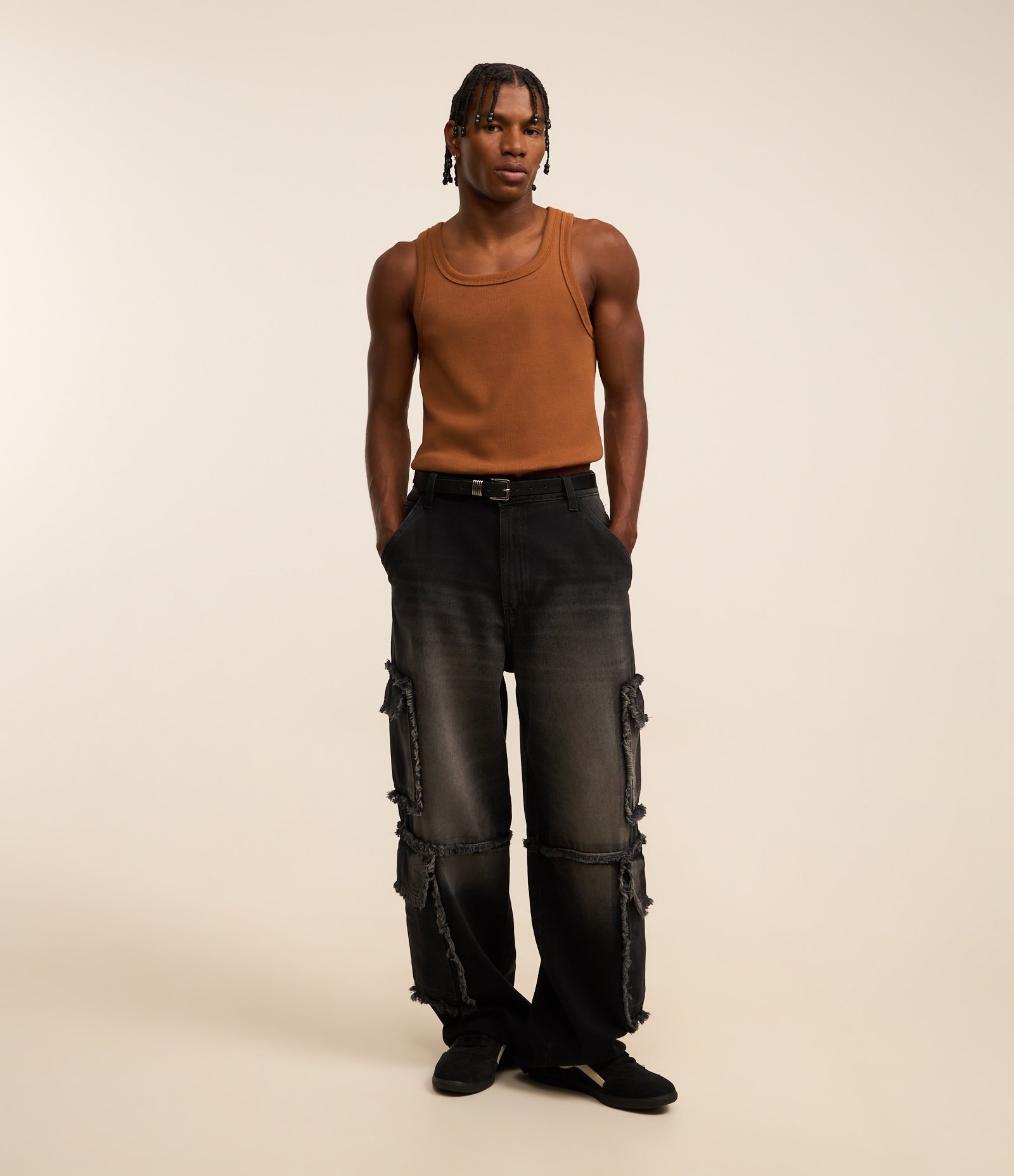 Regata Regular Básica em Ribana de Algodão Marrom 2