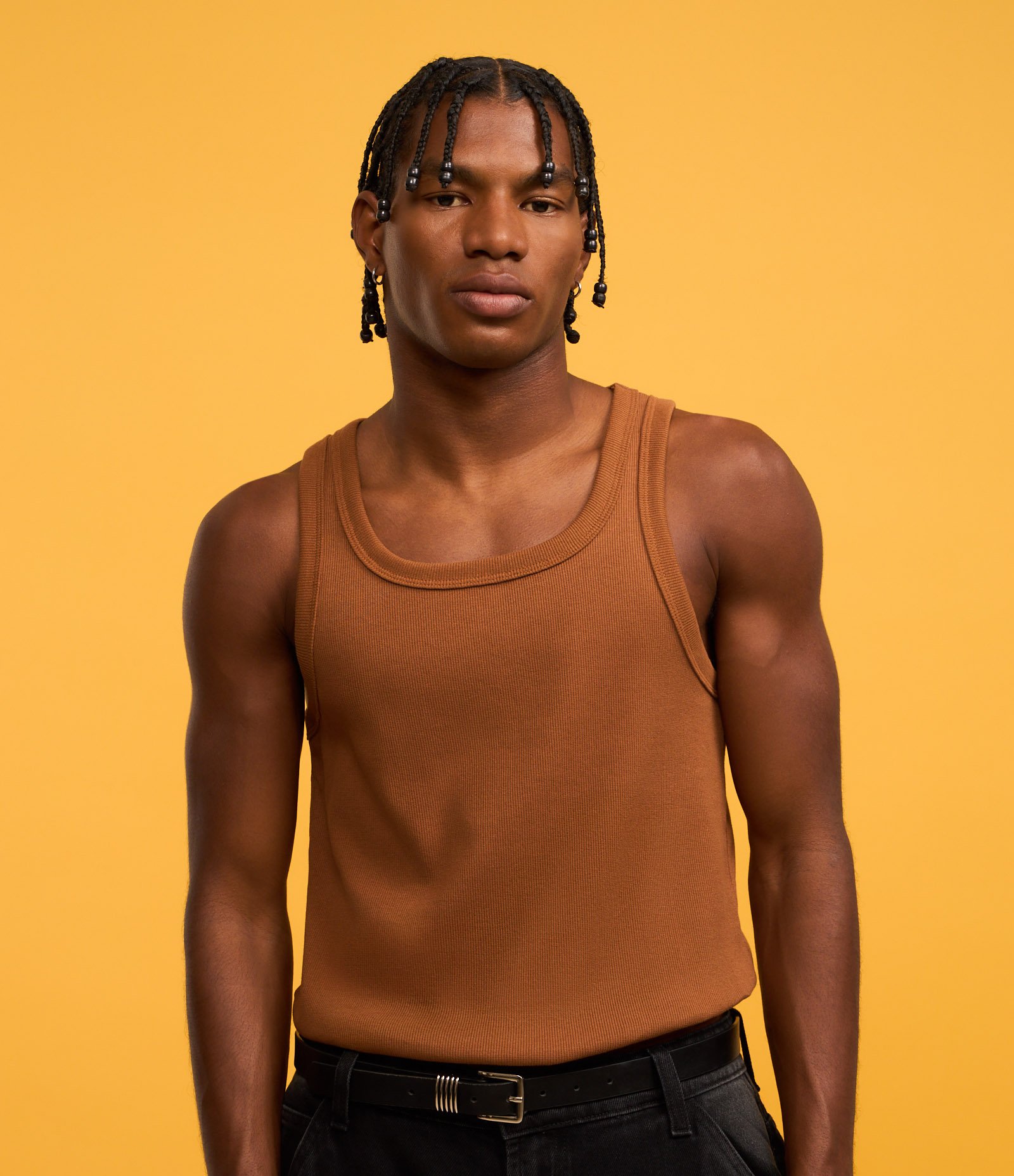 Regata Regular Básica em Ribana de Algodão Marrom 3