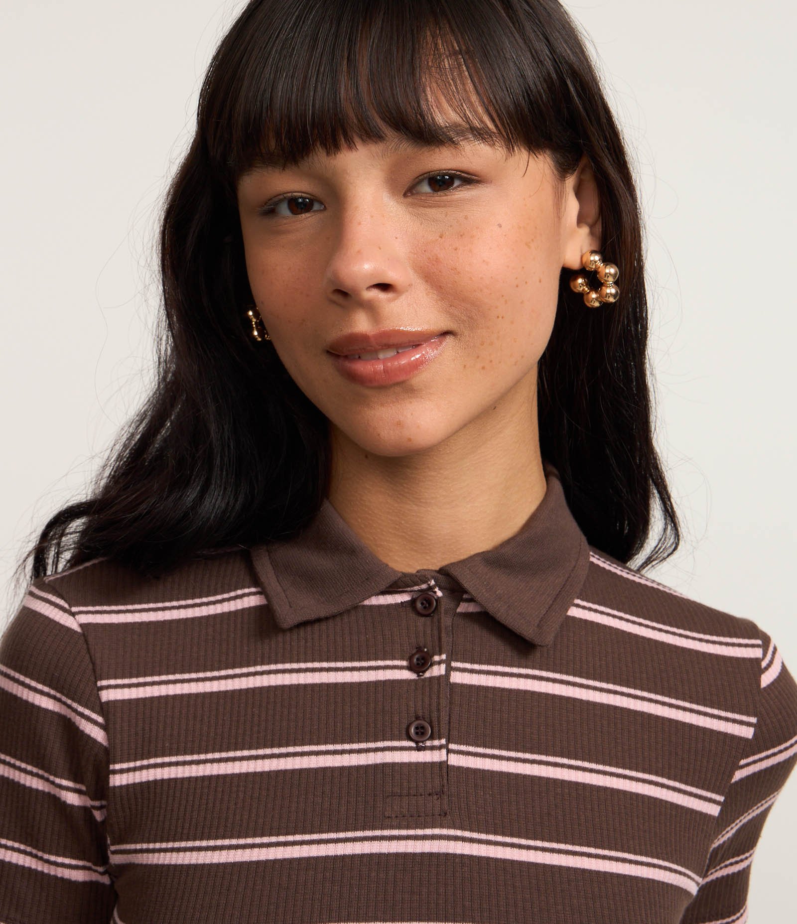 Blusa em Ribana com Golinha Polo e Listras Marrom 3