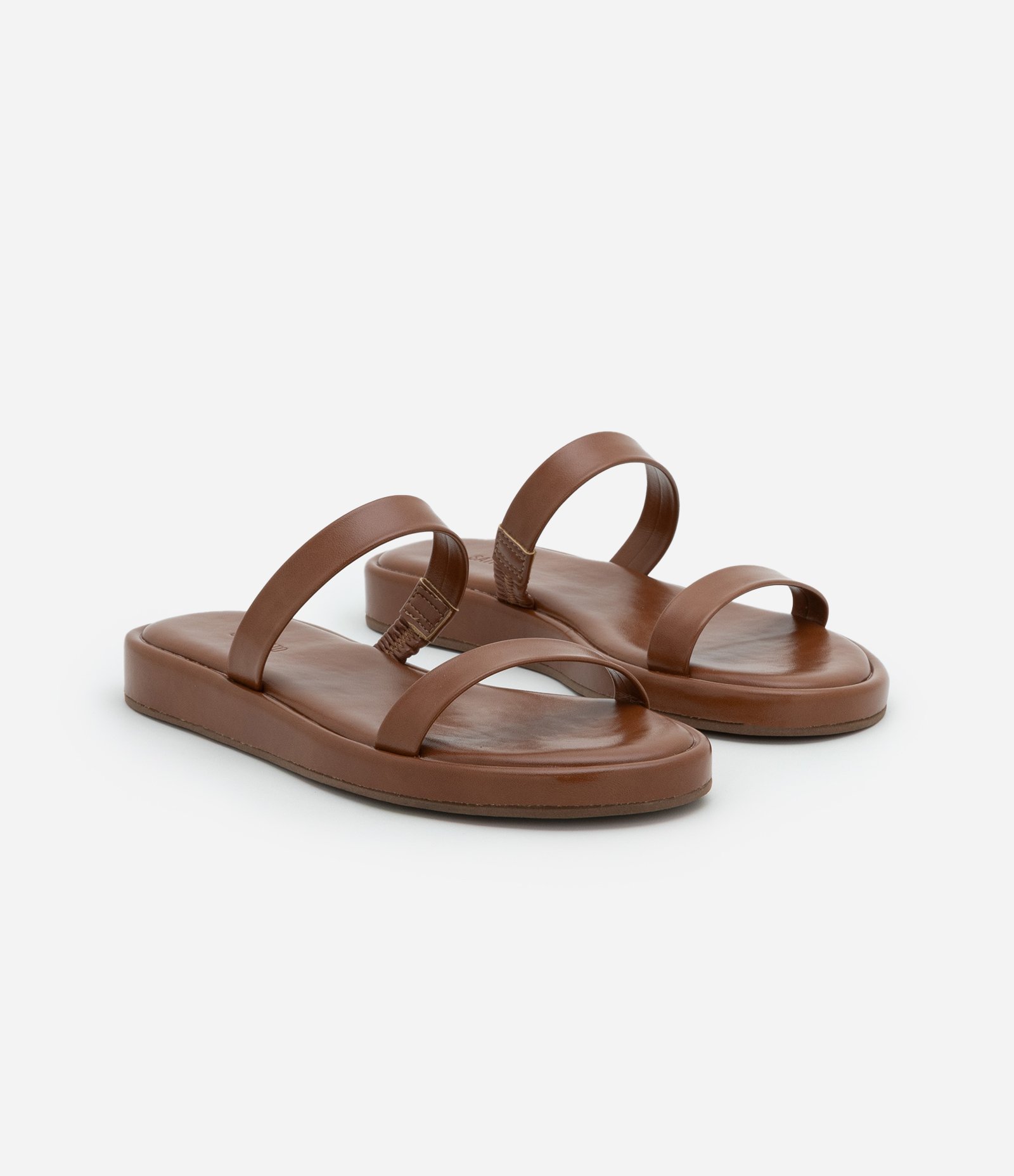 Sandália Rasteira com Tiras Médias Marrom 2