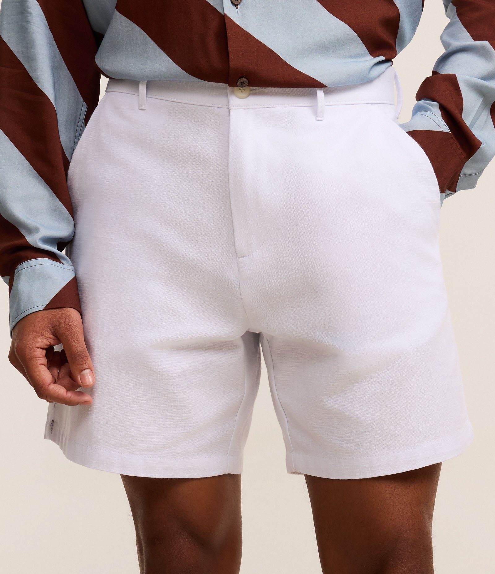 Bermuda em Algodão com Textura em Alfaiataria Branco 2