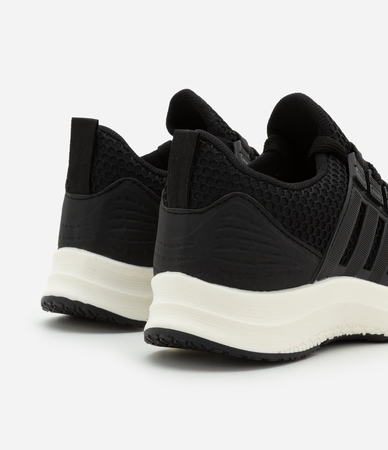 Tênis Esportivo Infantil com Detalhe Lateral Emborrachado - Tam 28 a 34 Preto 6