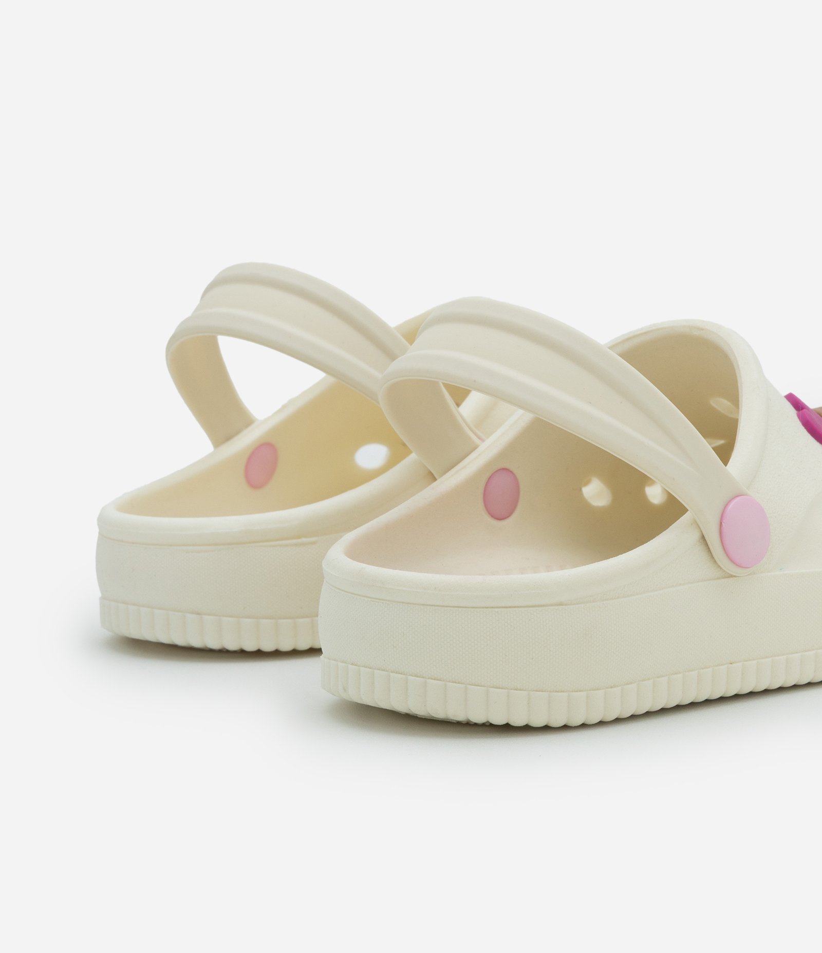 Sandália Babuche Infantil com Patch de Capivara - Tam 24 a 35 Off White 3