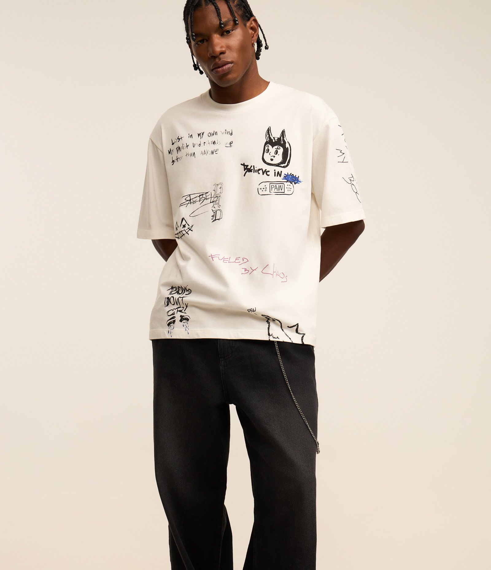 Calça Super Baggy em Jeans Marmorizado com Corrente no Bolso Preto 4