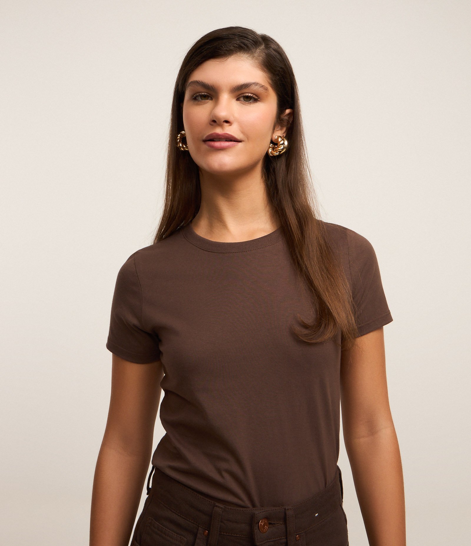 Camiseta Regular Básica em Algodão Marrom 1