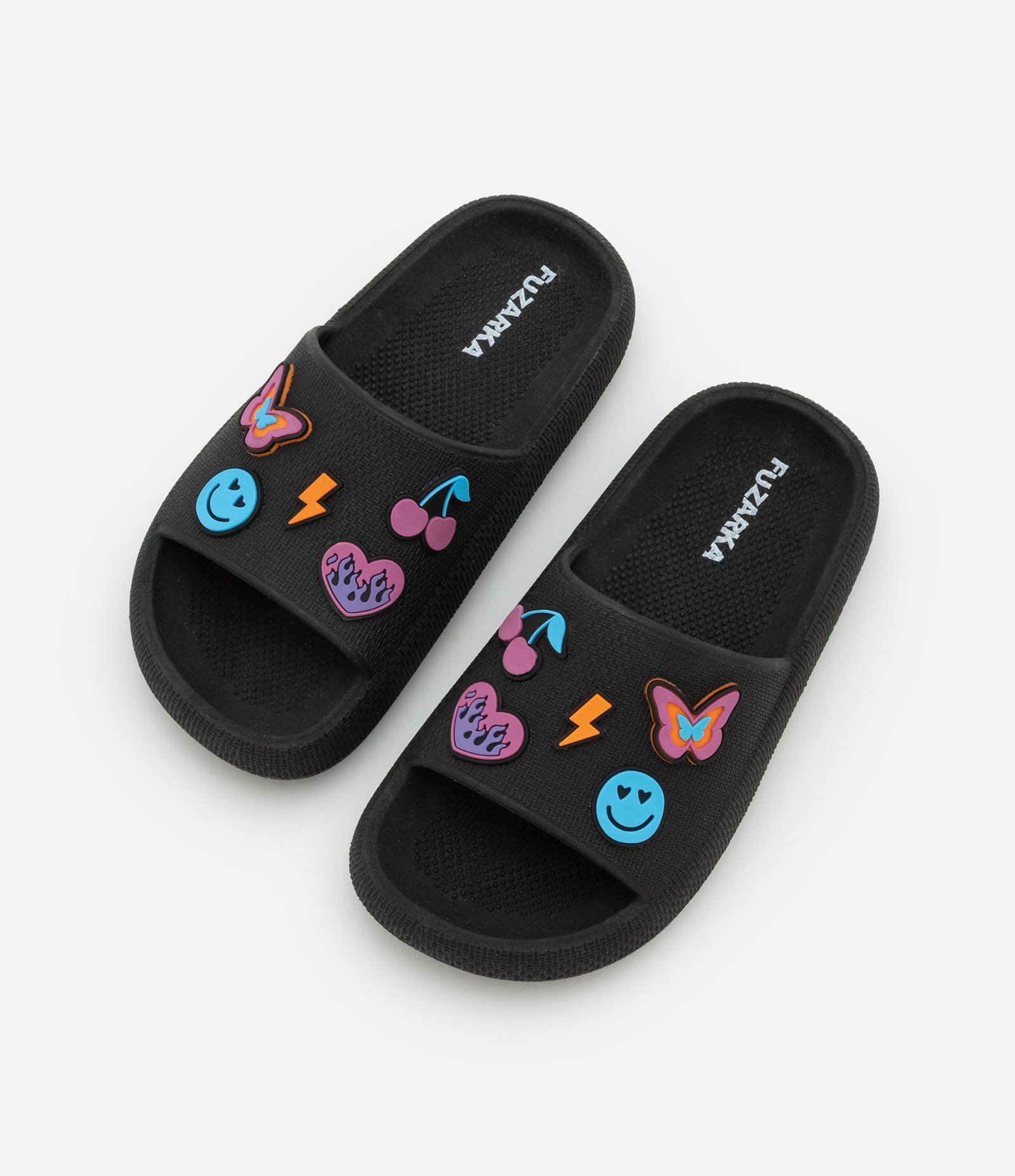 Chinelo Slide Infantil com Patch Diversos - Tam 27 a 34 Preto 4