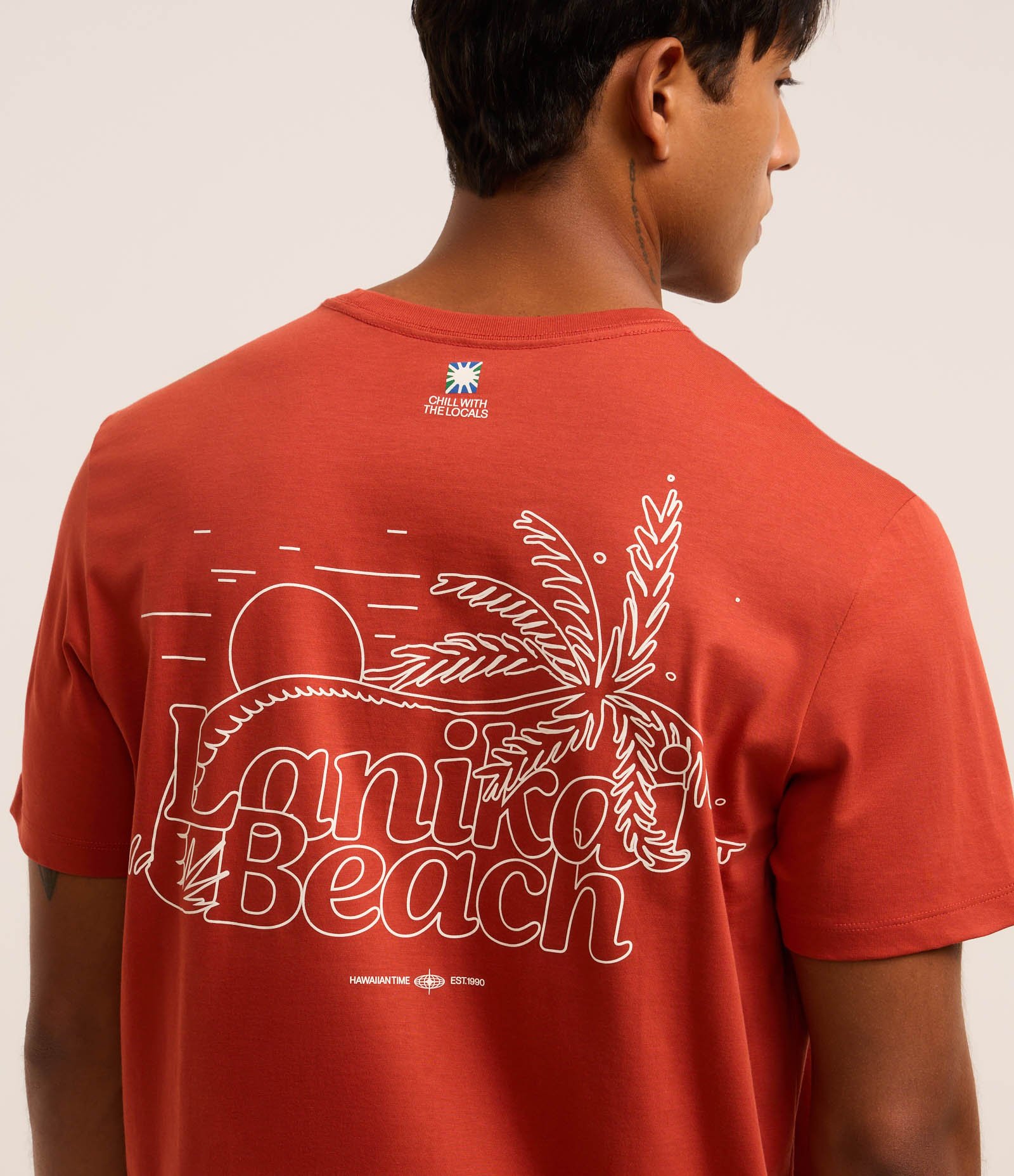 Camiseta Comfort em Algodão Peruanos com Estampa de Praia Marrom 3