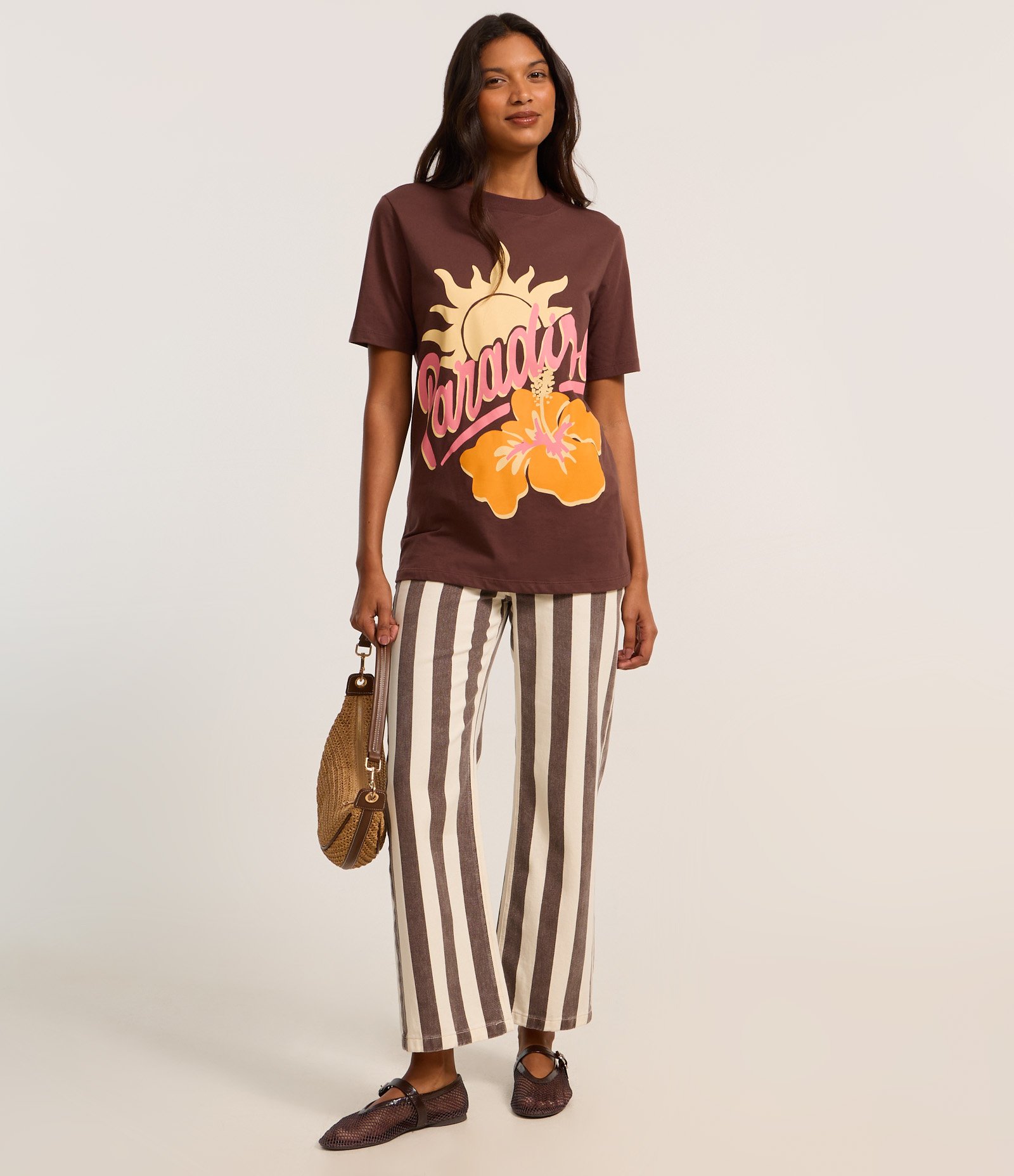 Camiseta Alongada em Algodão com Estampa Paradiso Marrom 2