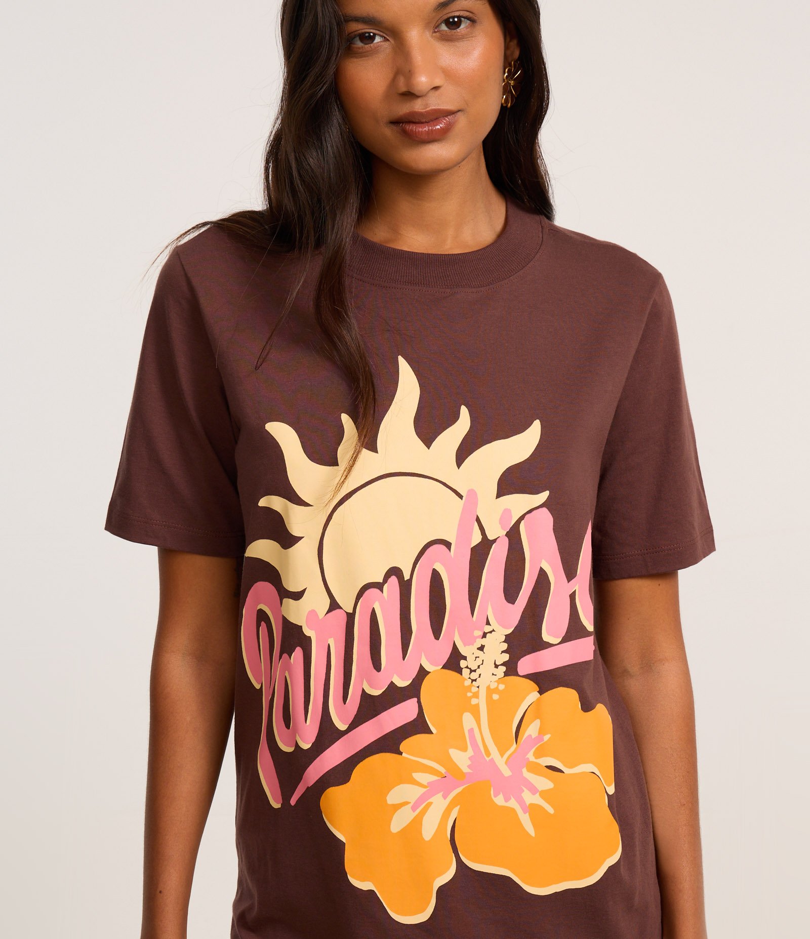 Camiseta Alongada em Algodão com Estampa Paradiso Marrom 3