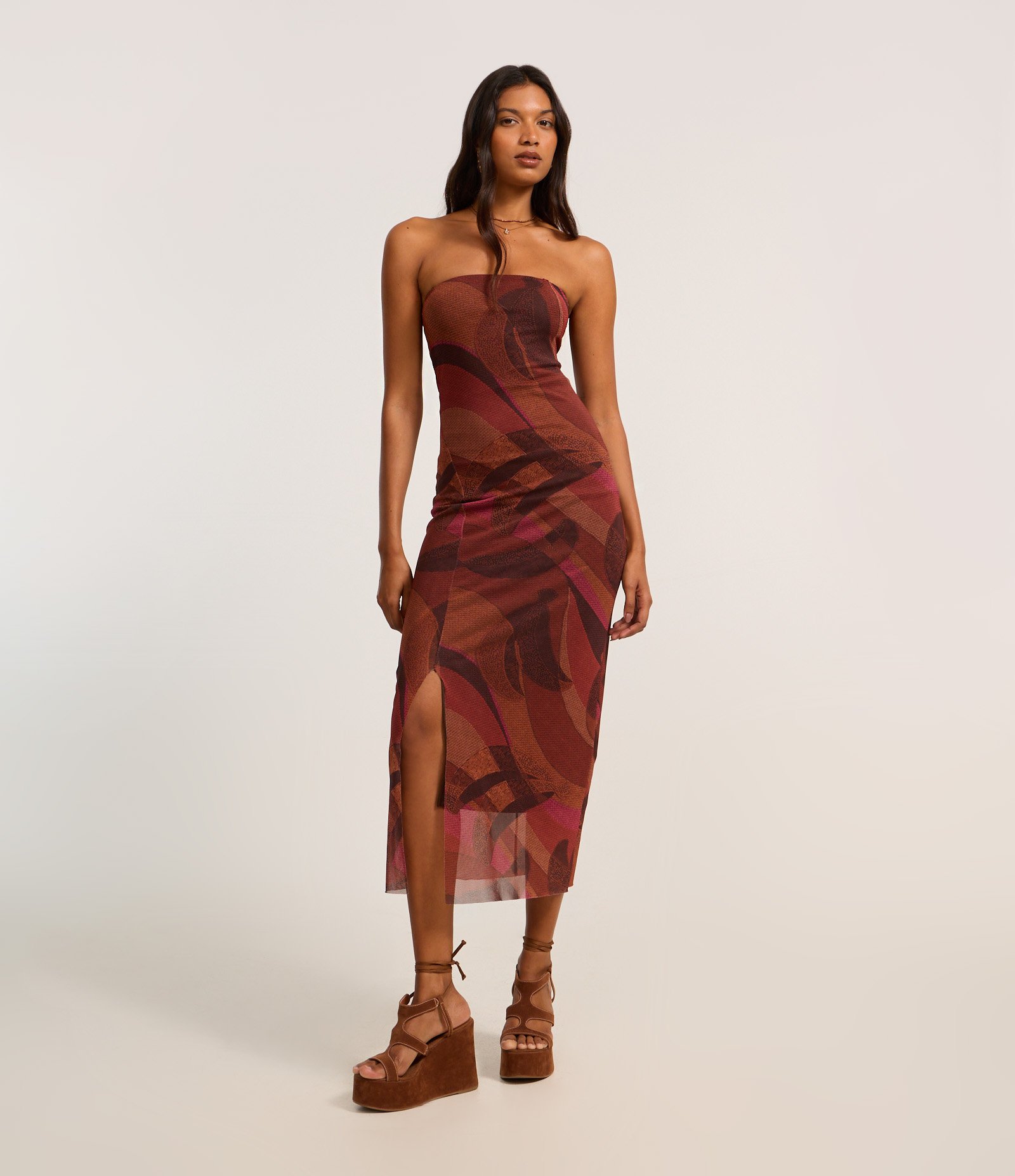 Vestido Long Midi em Tule Tomara que Caia com Fenda Vermelho 1